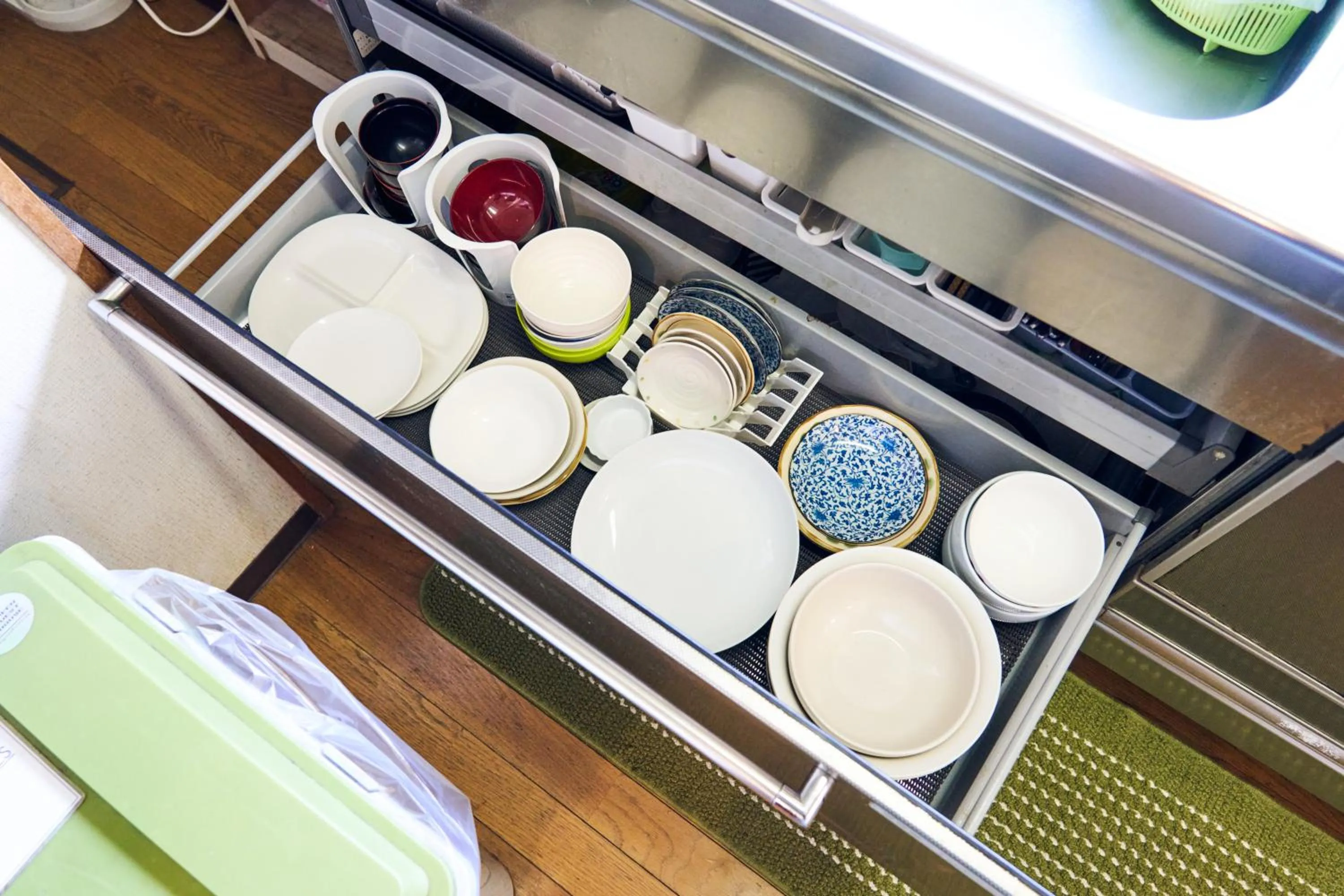 Communal kitchen in Green Guesthouse