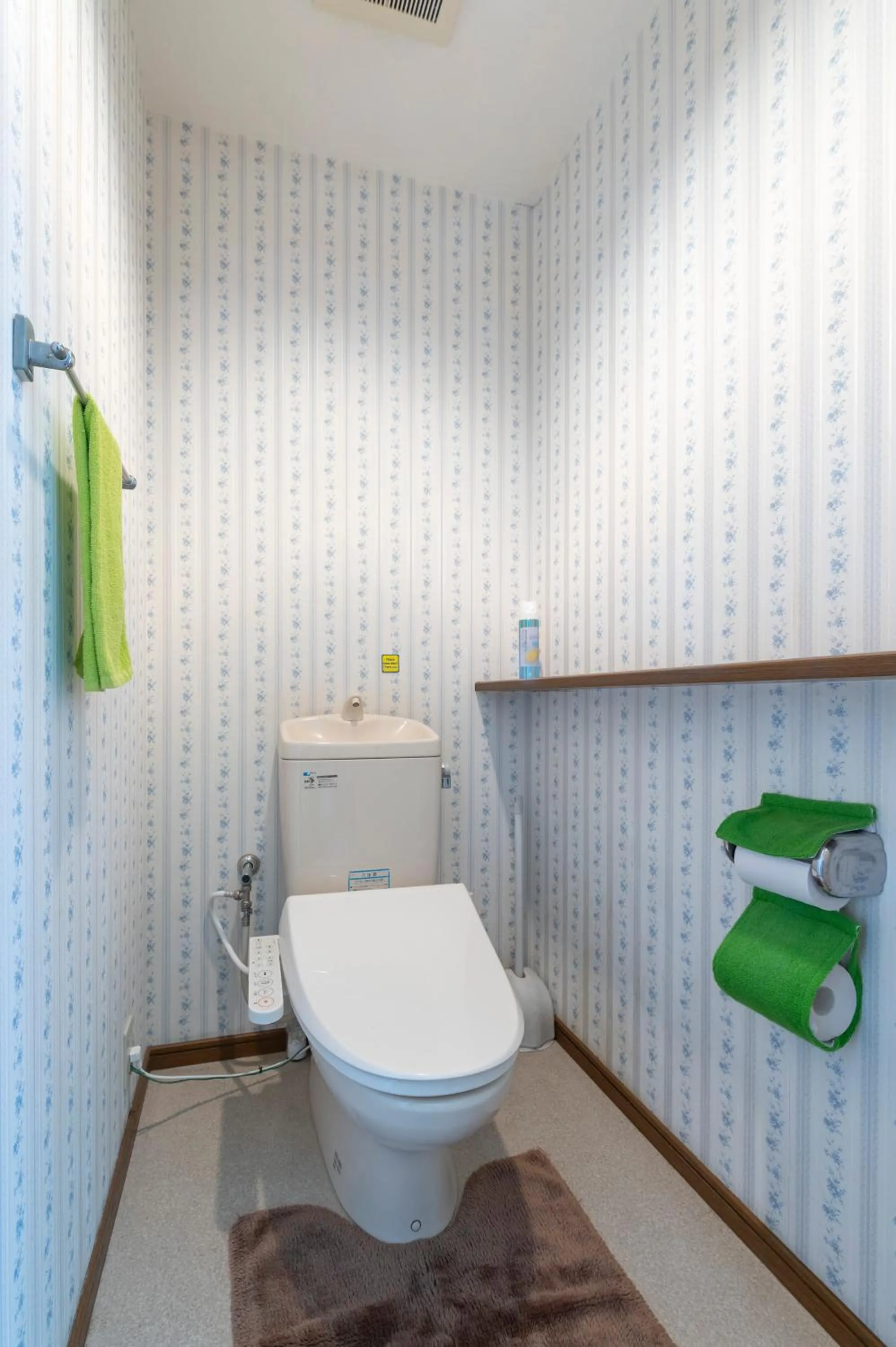 Toilet in Green Guesthouse