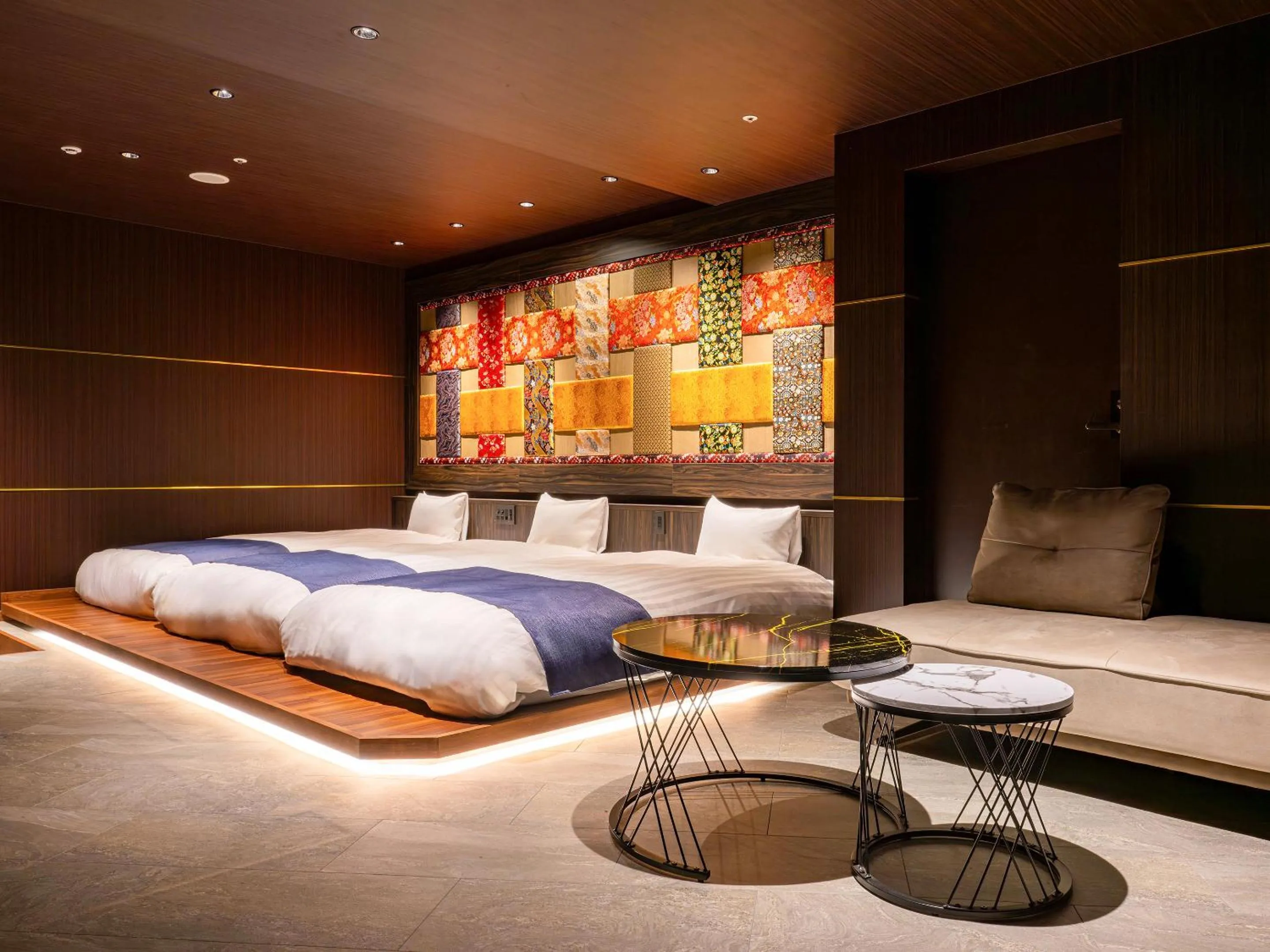 Bedroom, Bed in Kobe Port Tower Hotel