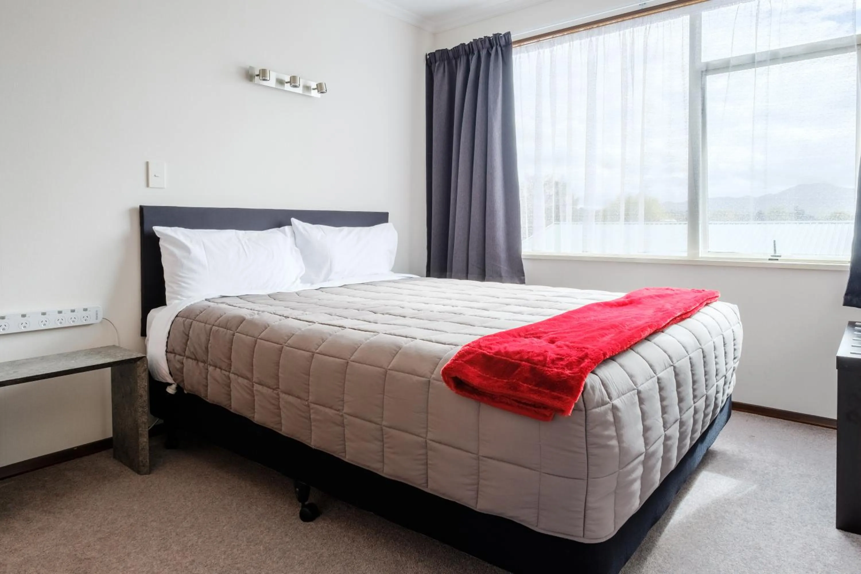 Bed in Esplanade Motels