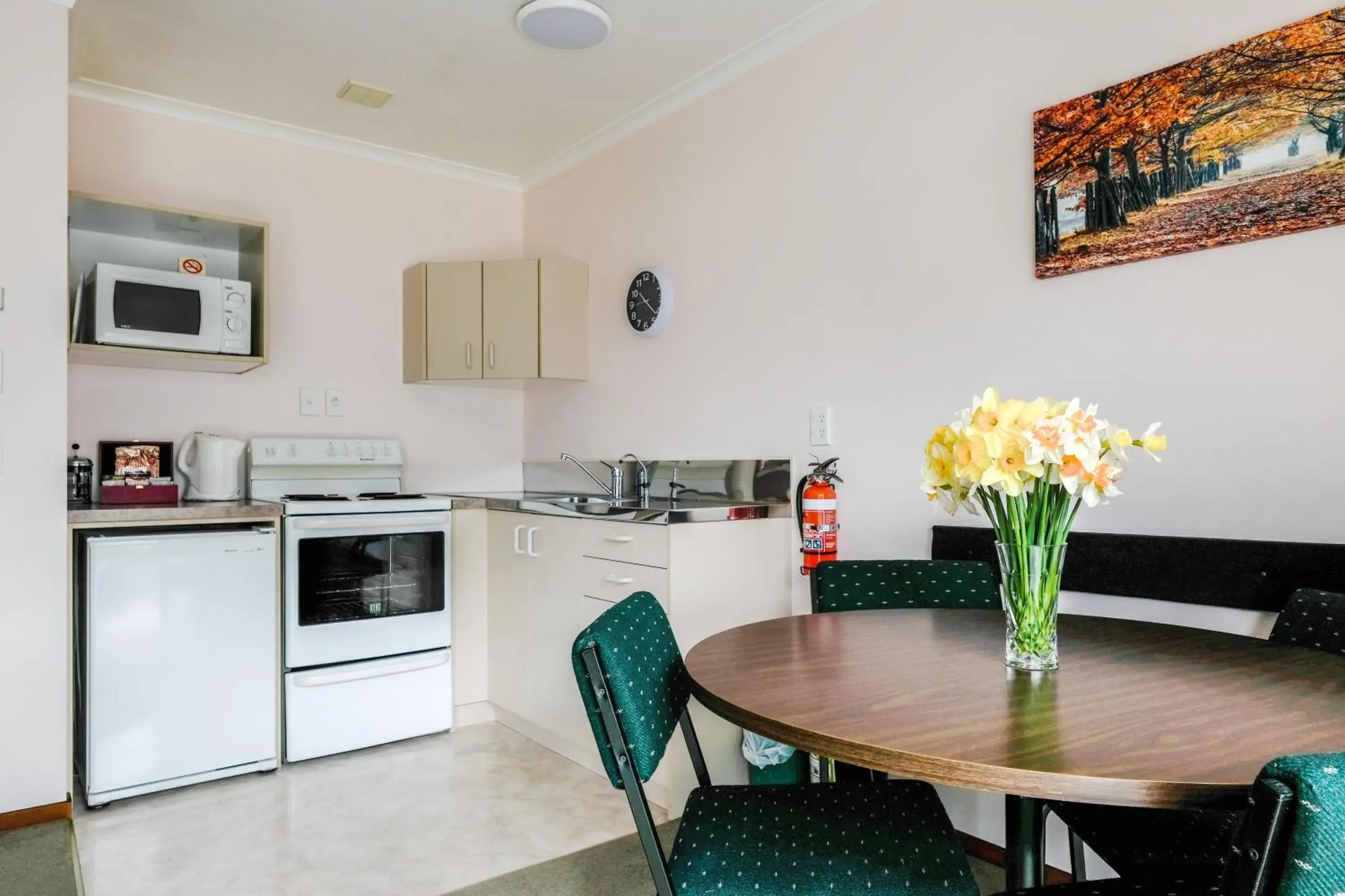 One-Bedroom Suite in Esplanade Motels One-Bedroom Suite in Esplanade Motels