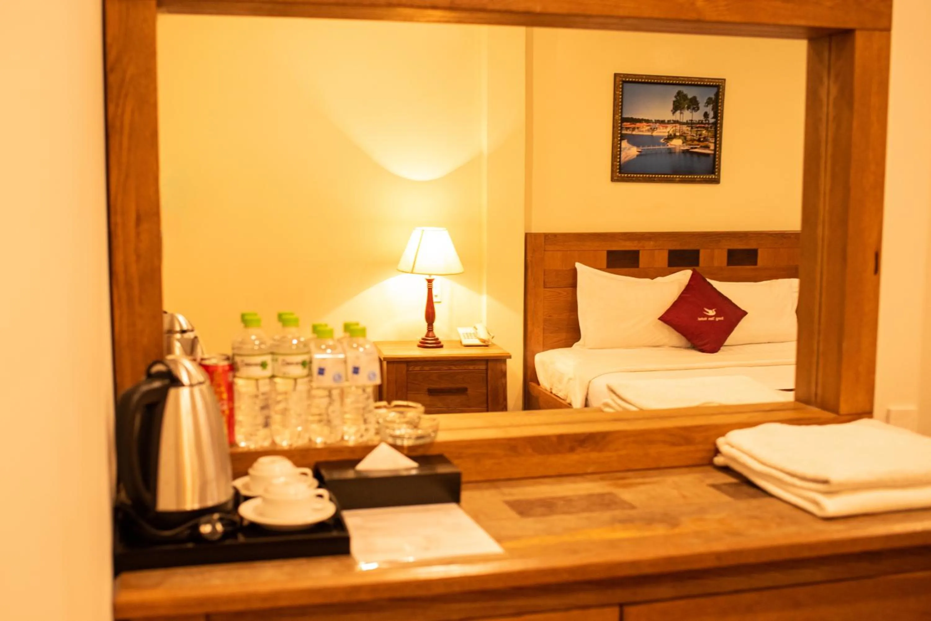 Coffee/tea facilities, Bed in Song Tien Annex Hotel