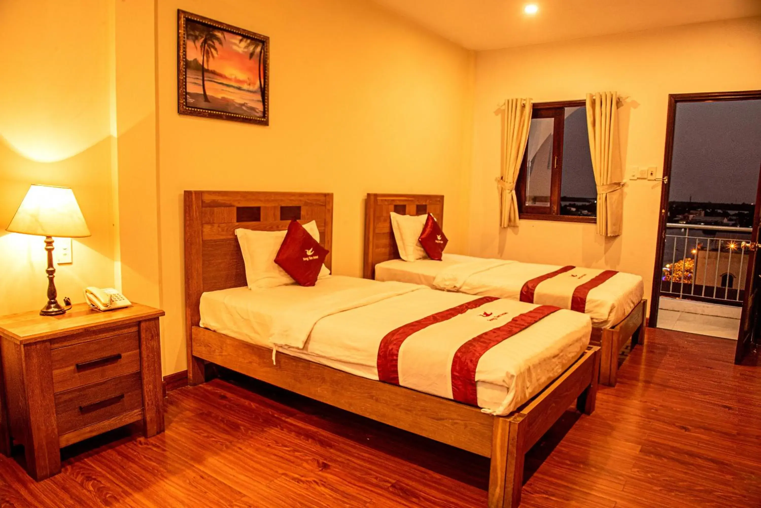 Photo of the whole room, Bed in Song Tien Annex Hotel Photo of the whole room, Bed in Song Tien Annex Hotel