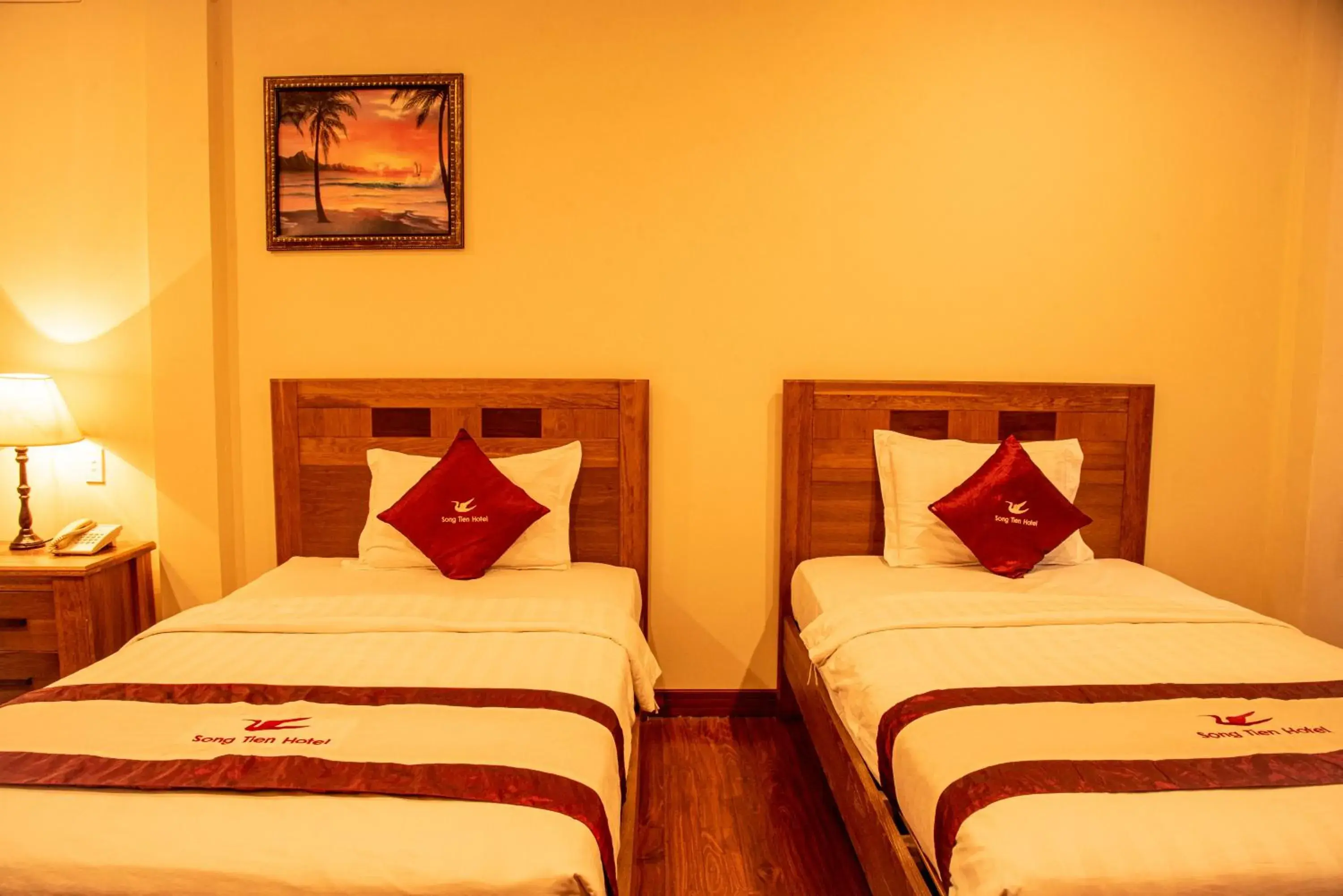 Photo of the whole room, Bed in Song Tien Annex Hotel Photo of the whole room, Bed in Song Tien Annex Hotel