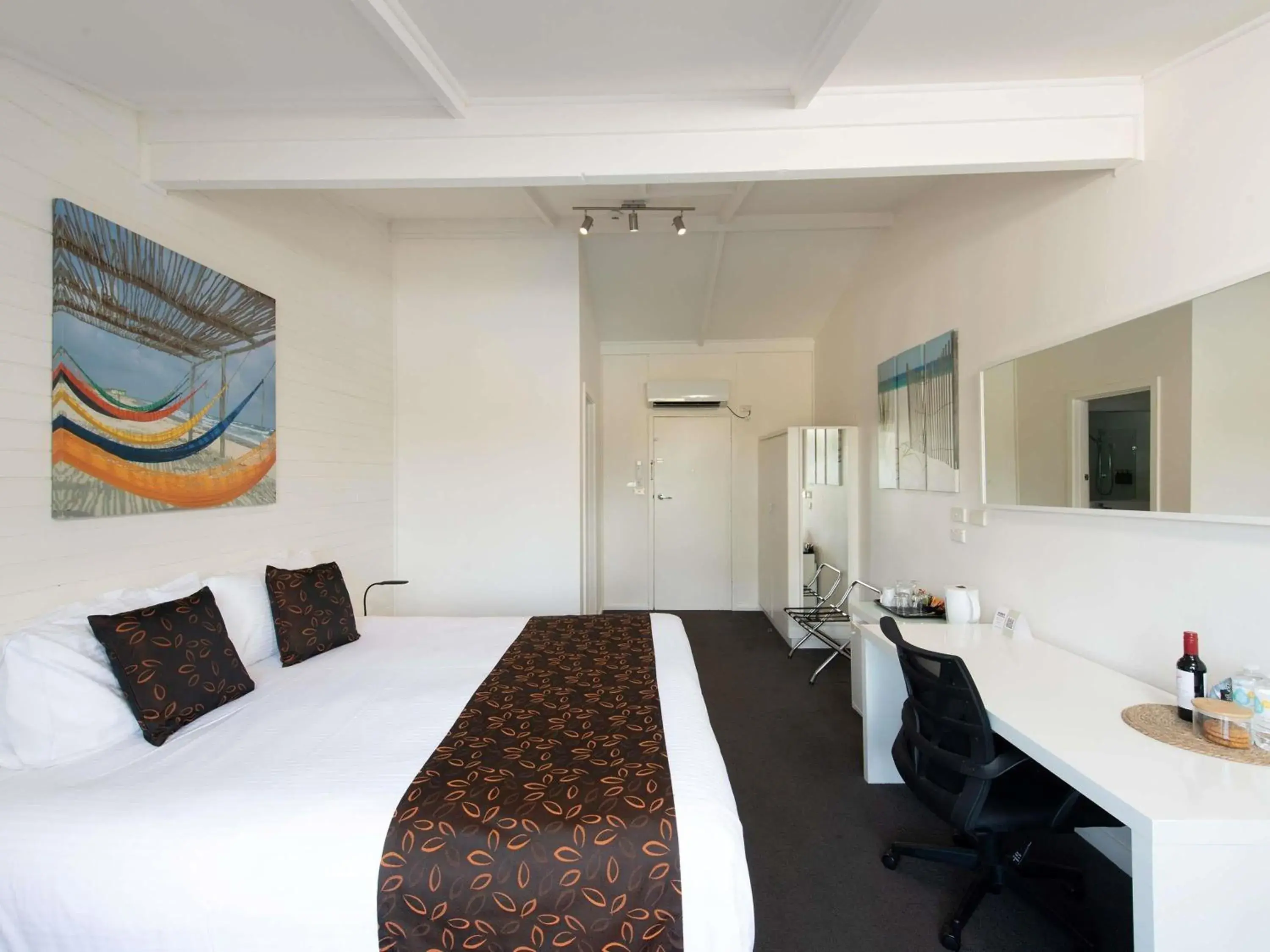 Bedroom, Bed in Mercure Kangaroo Island Lodge Bedroom, Bed in Mercure Kangaroo Island Lodge