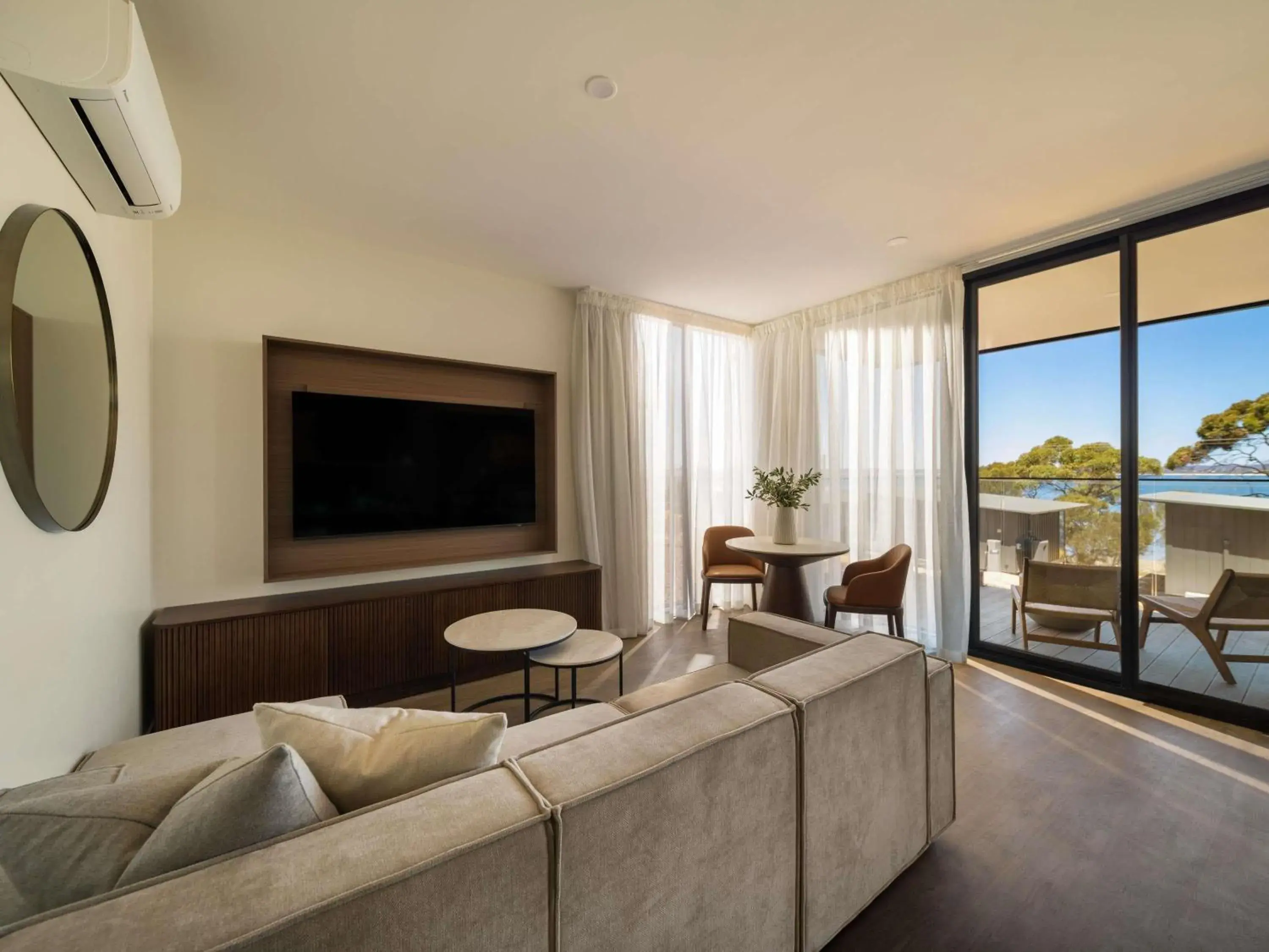 Bedroom in Mercure Kangaroo Island Lodge Bedroom in Mercure Kangaroo Island Lodge