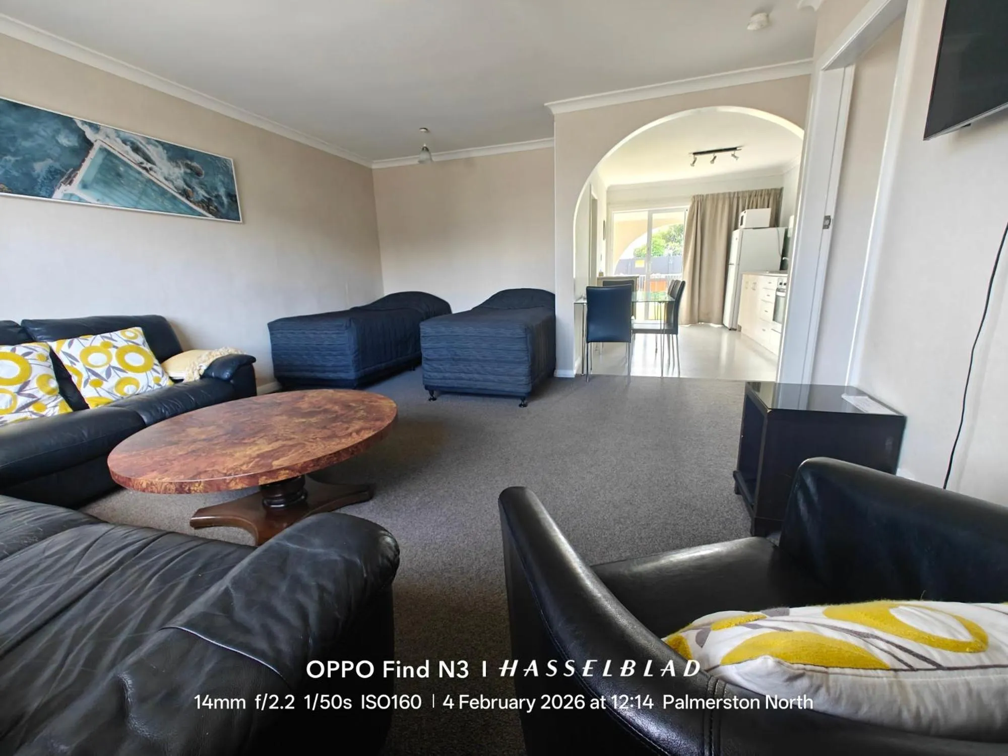 Communal lounge/ TV room in Aztec Motel