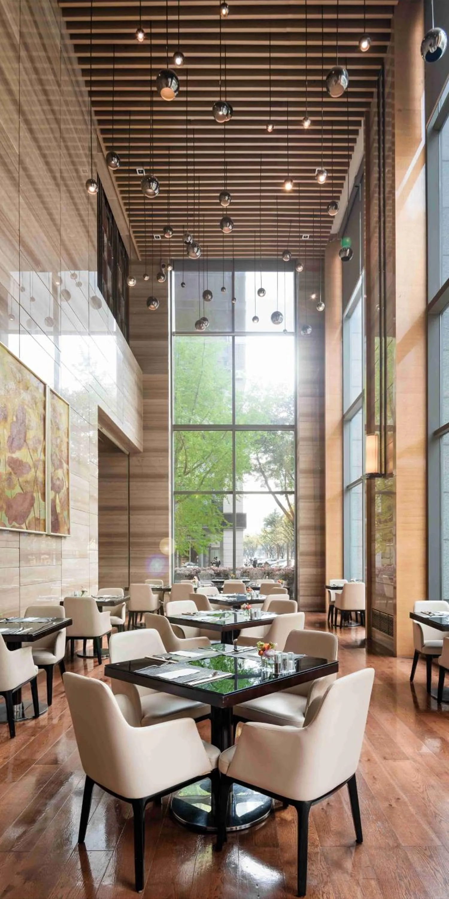 Restaurant/places to eat in Holiday Inn Chengdu Oriental Plaza