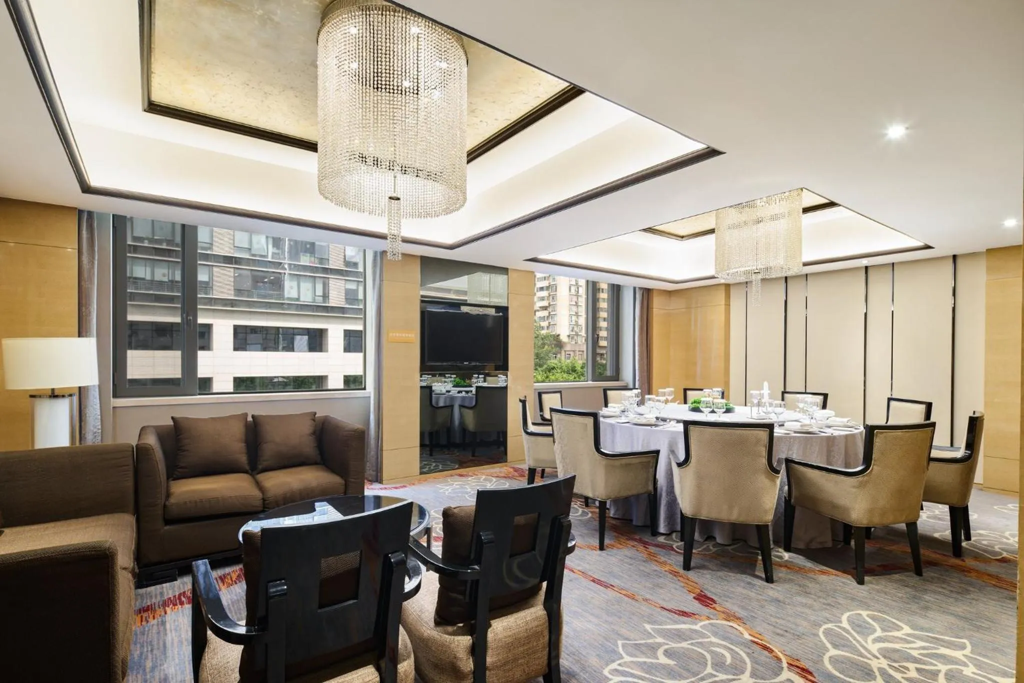 Restaurant/places to eat in Holiday Inn Chengdu Oriental Plaza