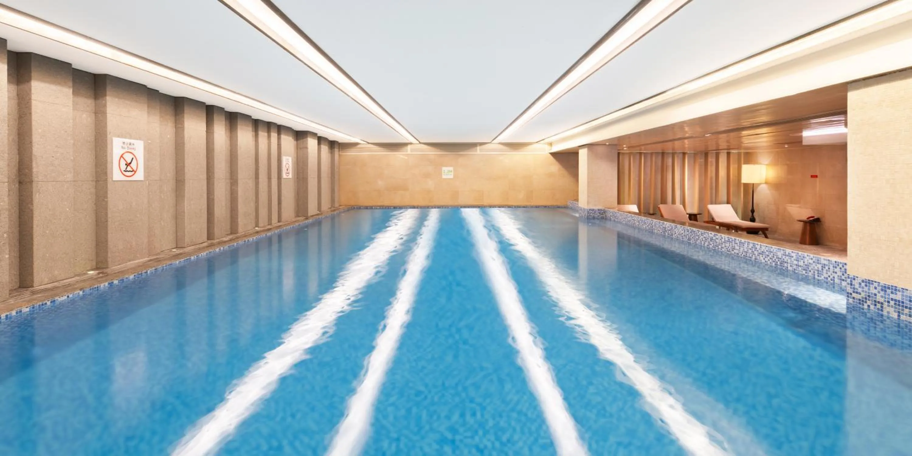 Standard Room in Holiday Inn Chengdu Oriental Plaza