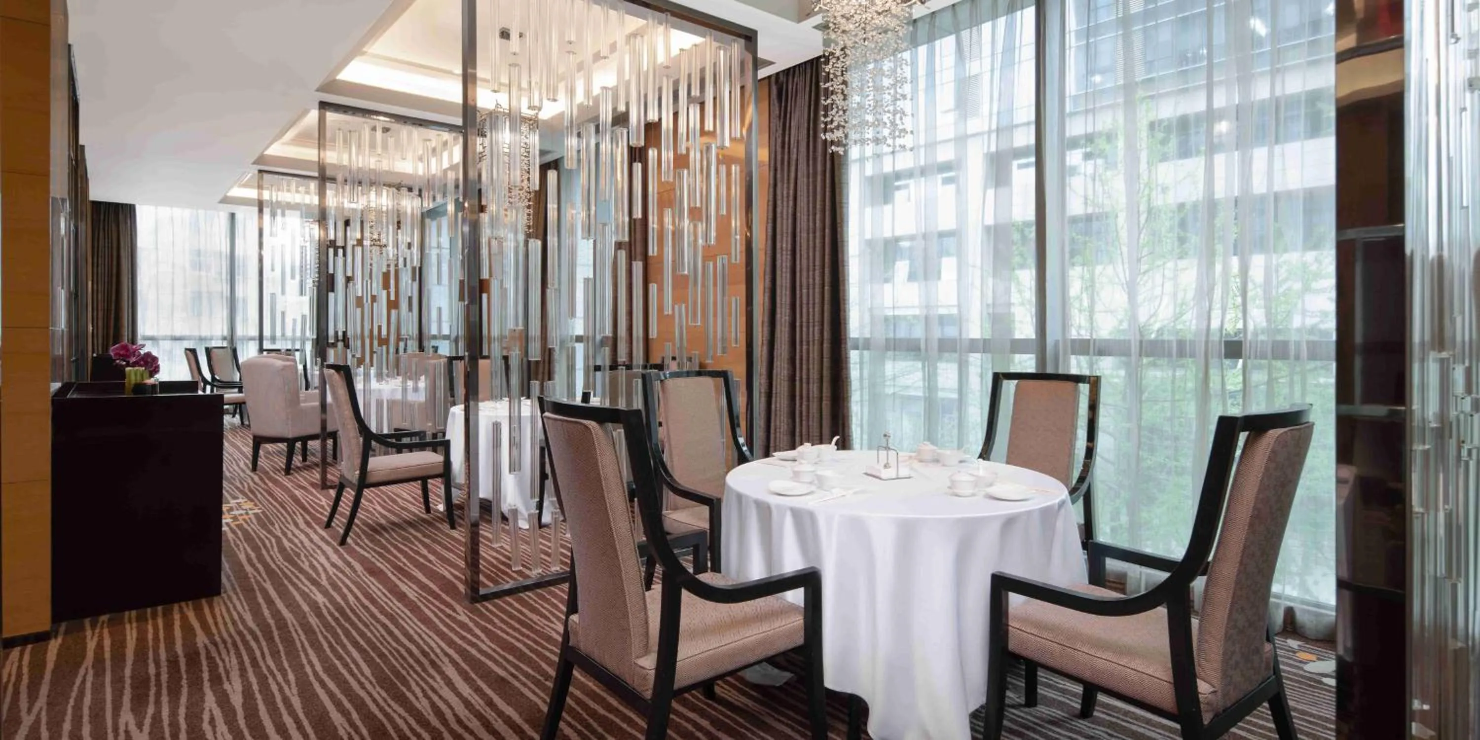 Restaurant/places to eat in Holiday Inn Chengdu Oriental Plaza