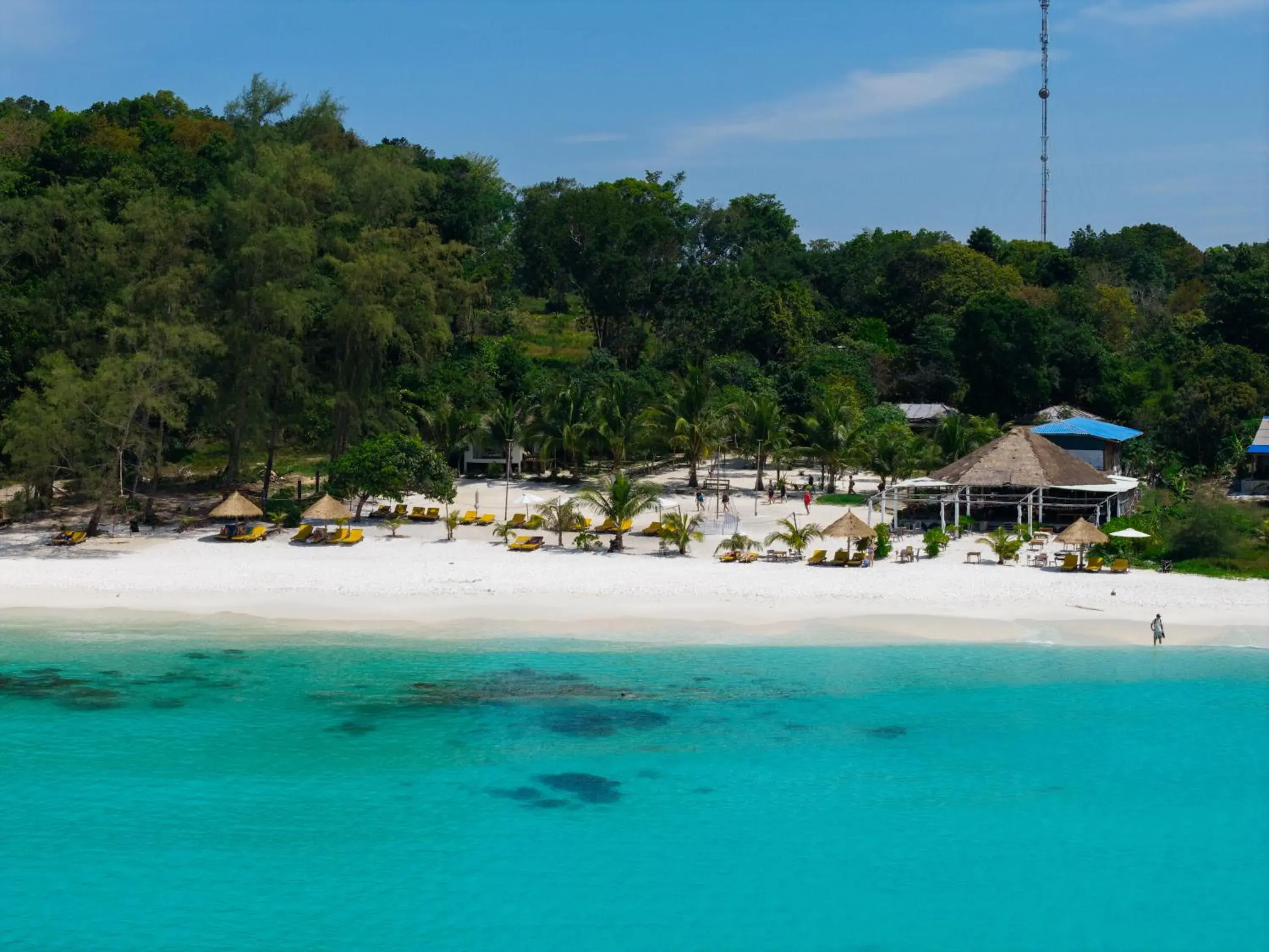 Restaurant/places to eat in Long Beach Resort Koh Rong Restaurant/places to eat in Long Beach Resort Koh Rong