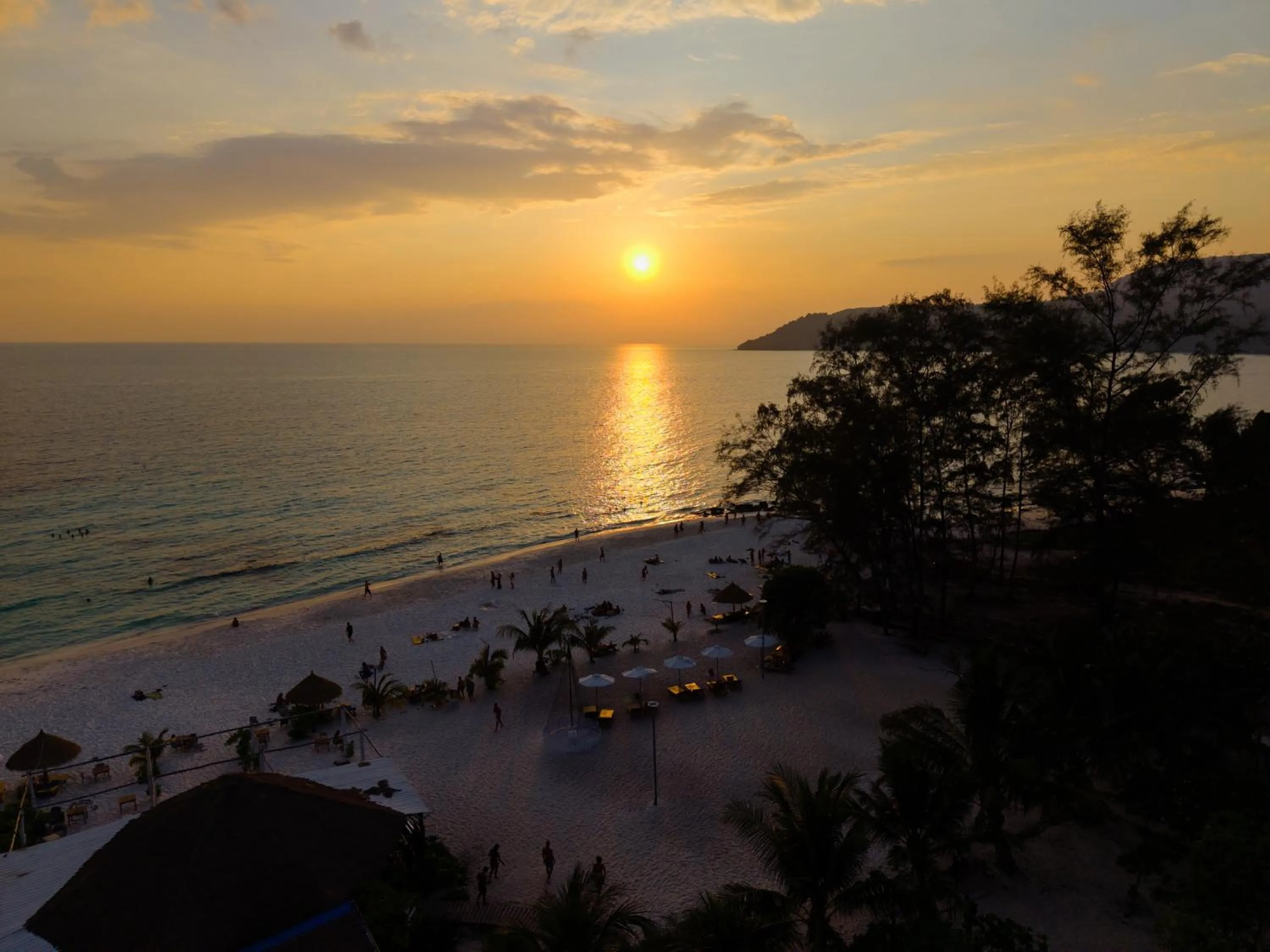Beach in Long Beach Resort Koh Rong