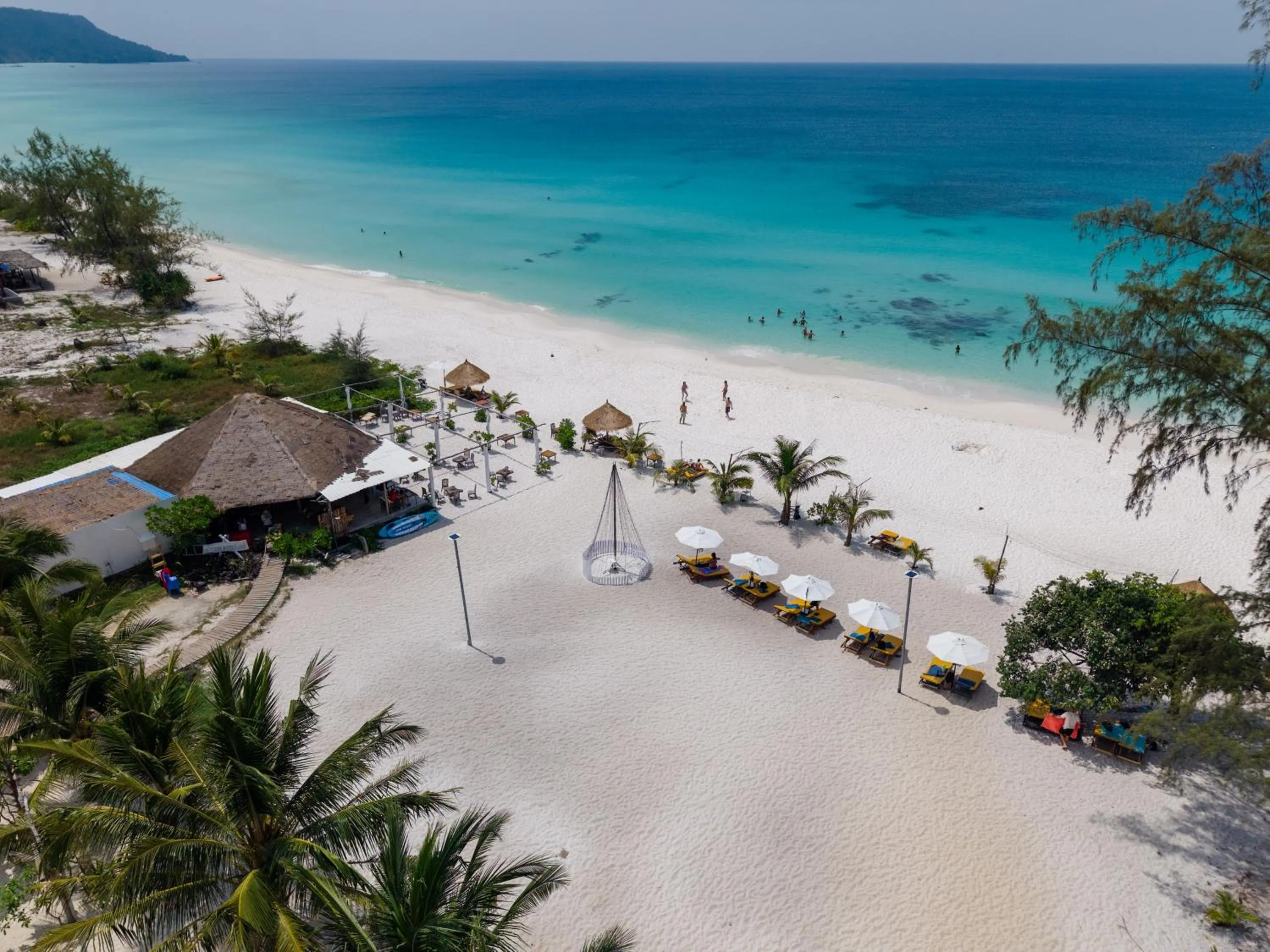Beach in Long Beach Resort Koh Rong