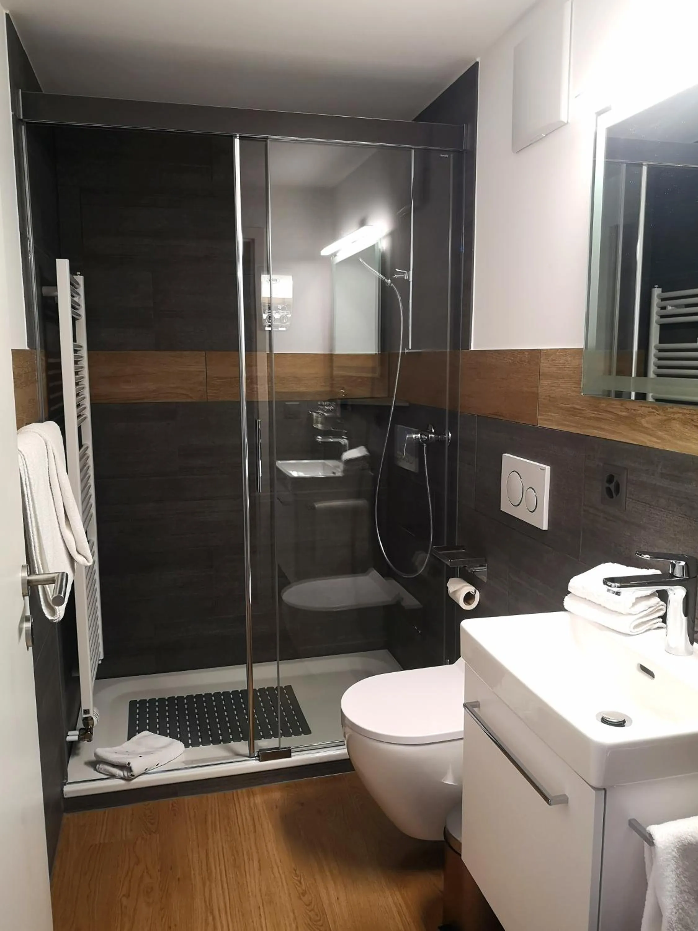 Bathroom in Gasthof zur Bündte