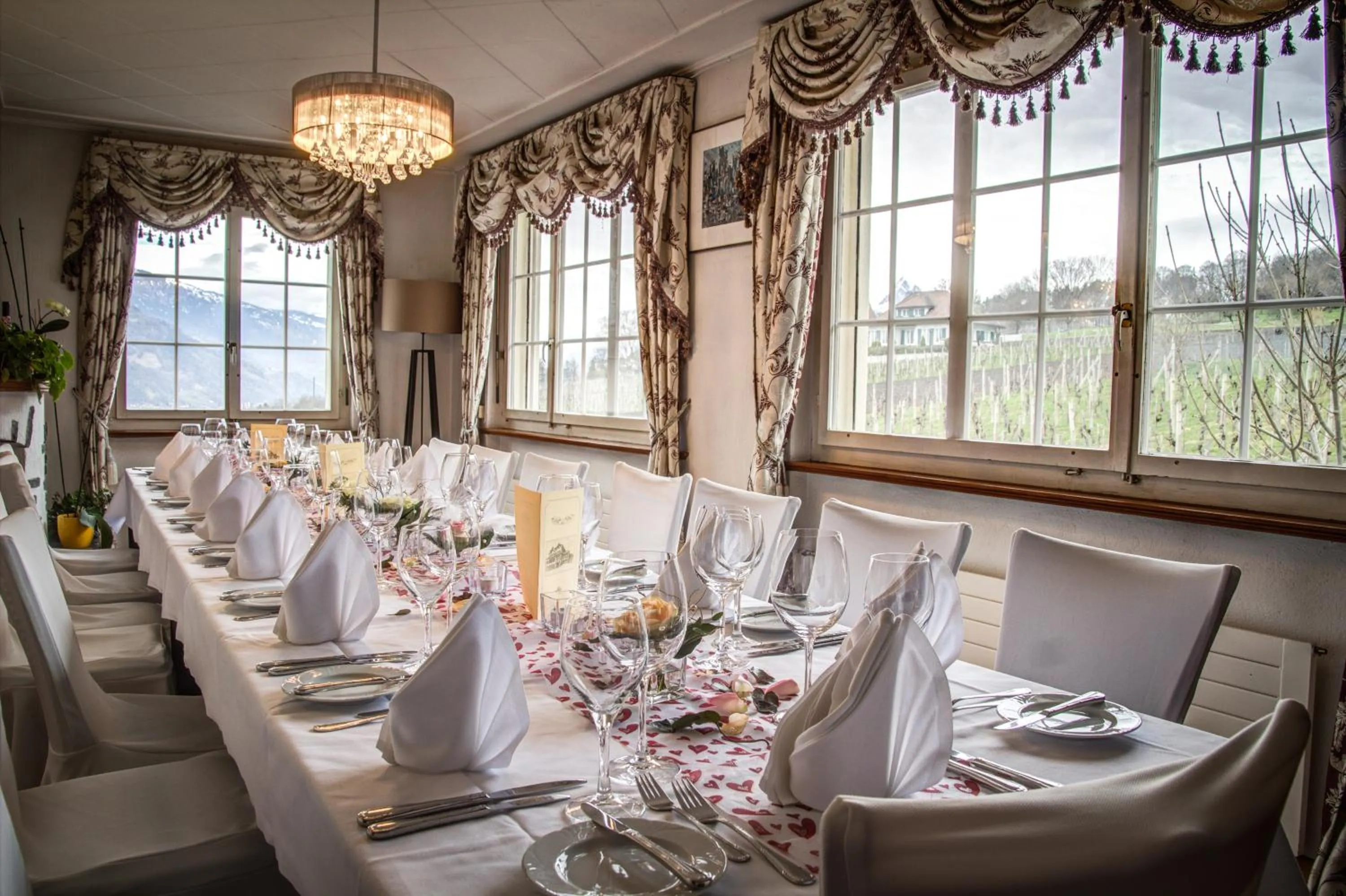 Restaurant/places to eat in Gasthof zur Bündte