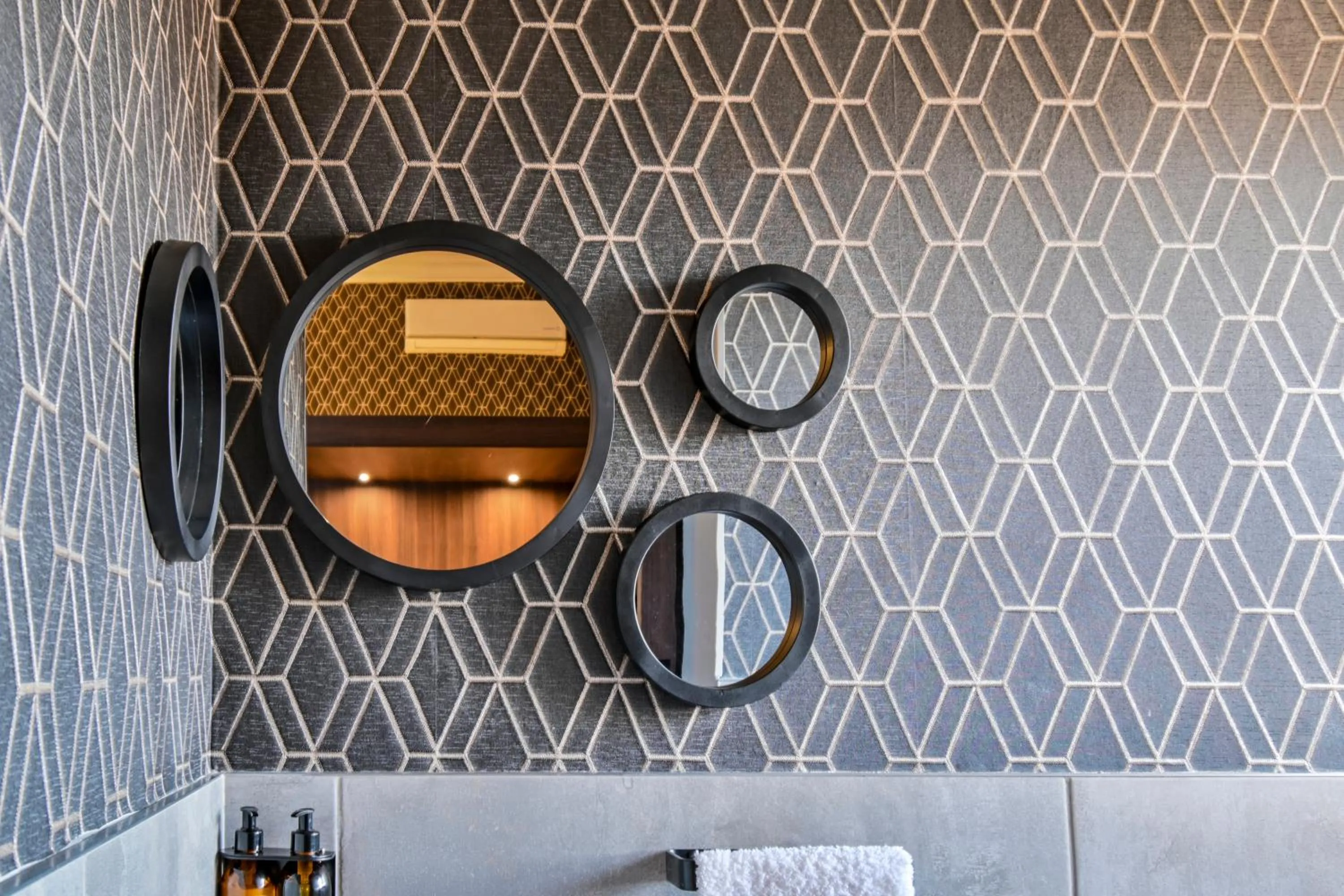 Bathroom in Summer PALACE Guesthouse