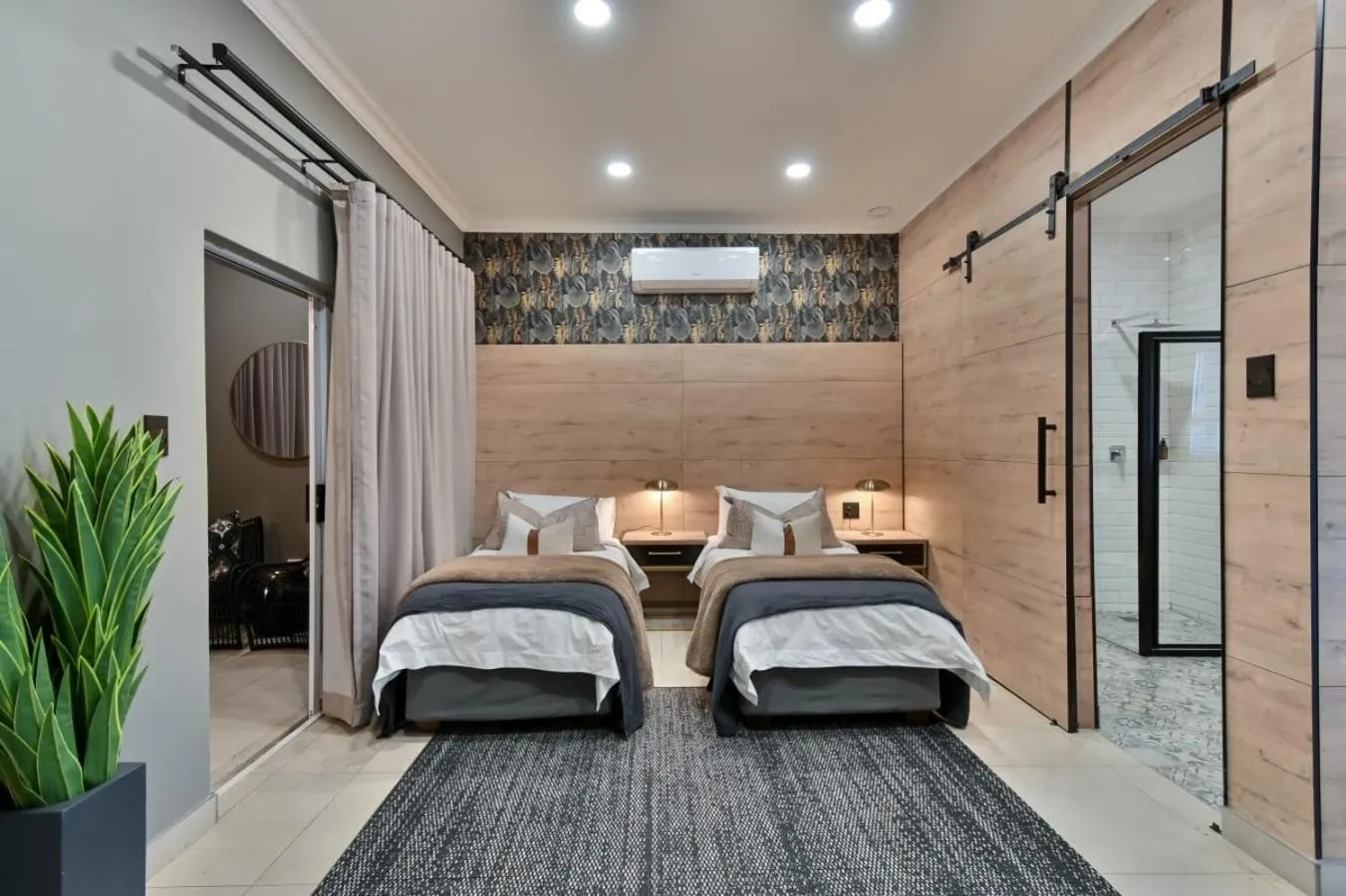 Bed in Summer PALACE Guesthouse