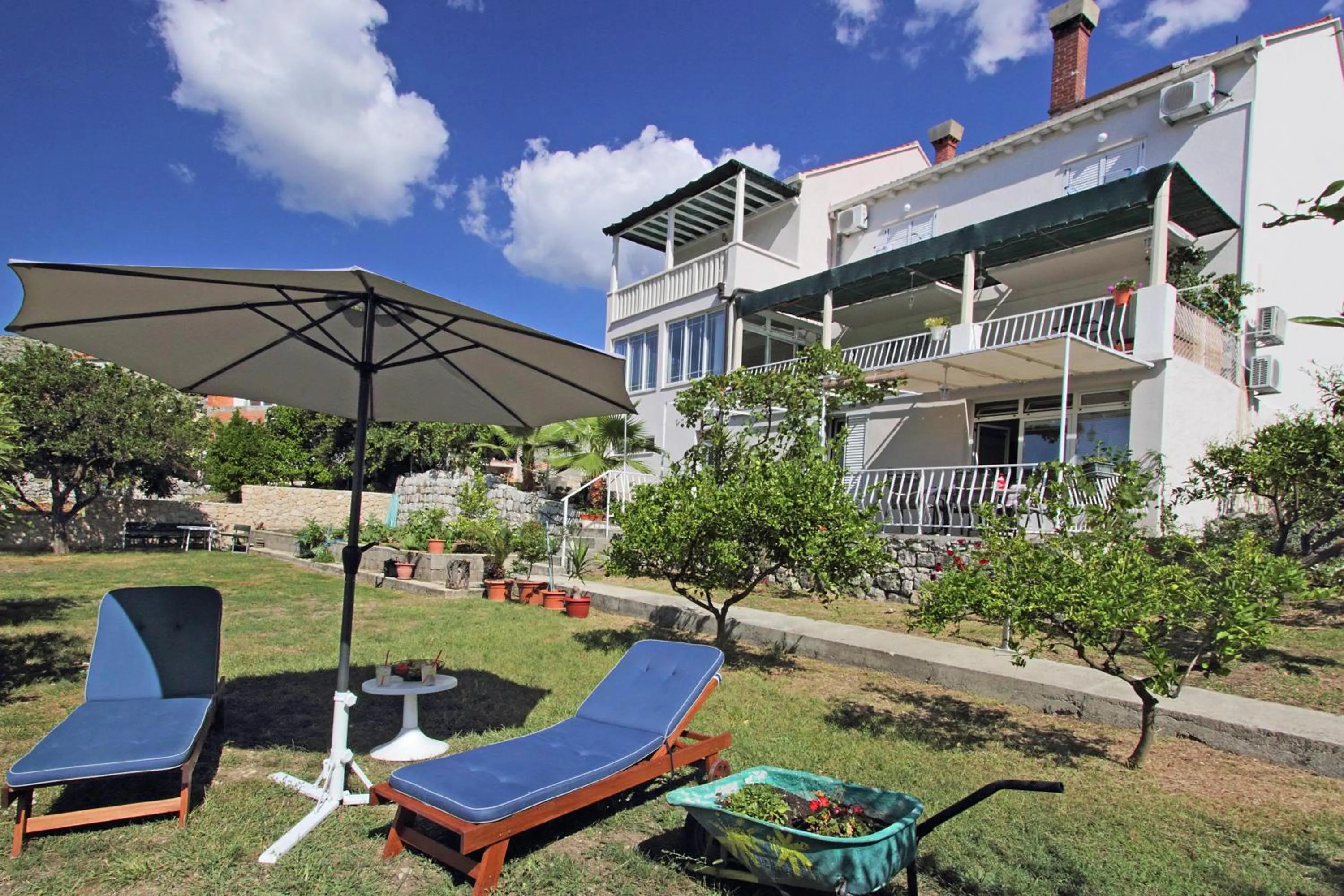 Garden in Vila Mozara
