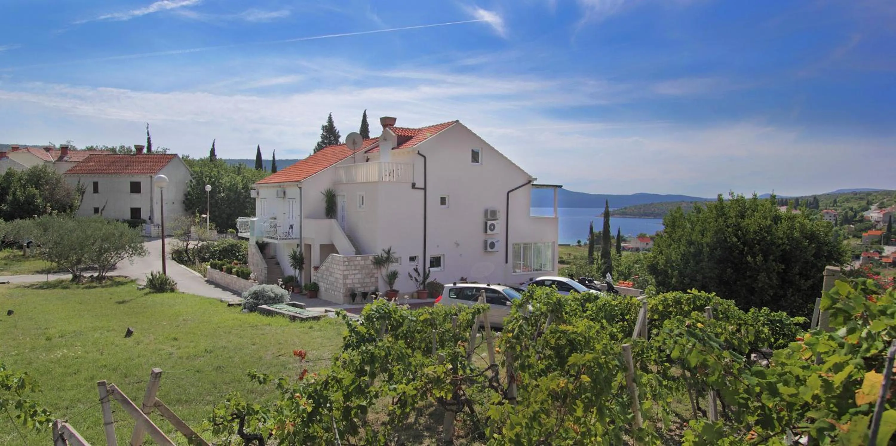 Property building in Vila Mozara