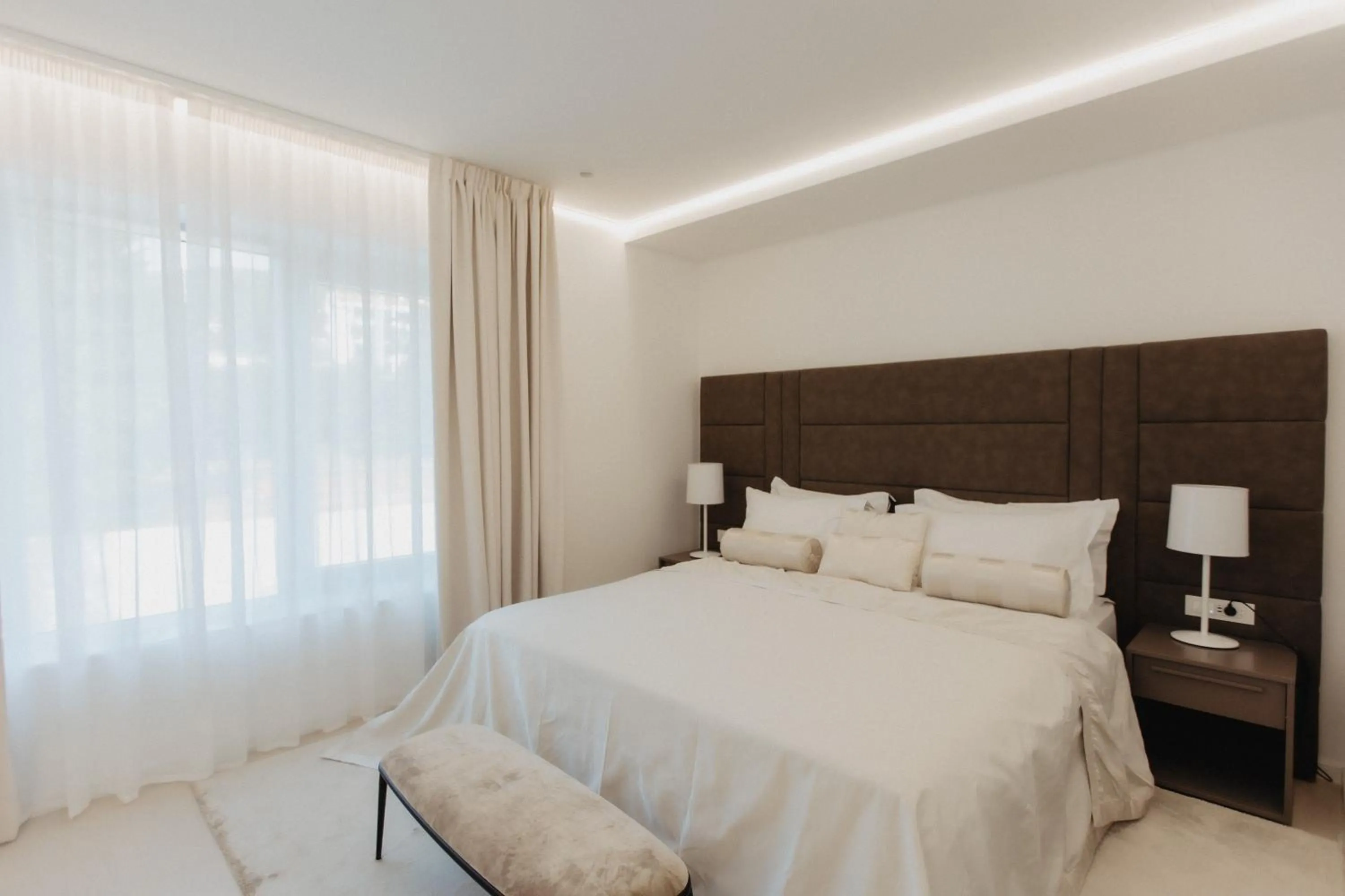 Bed in Luxury Hotel Amabilis