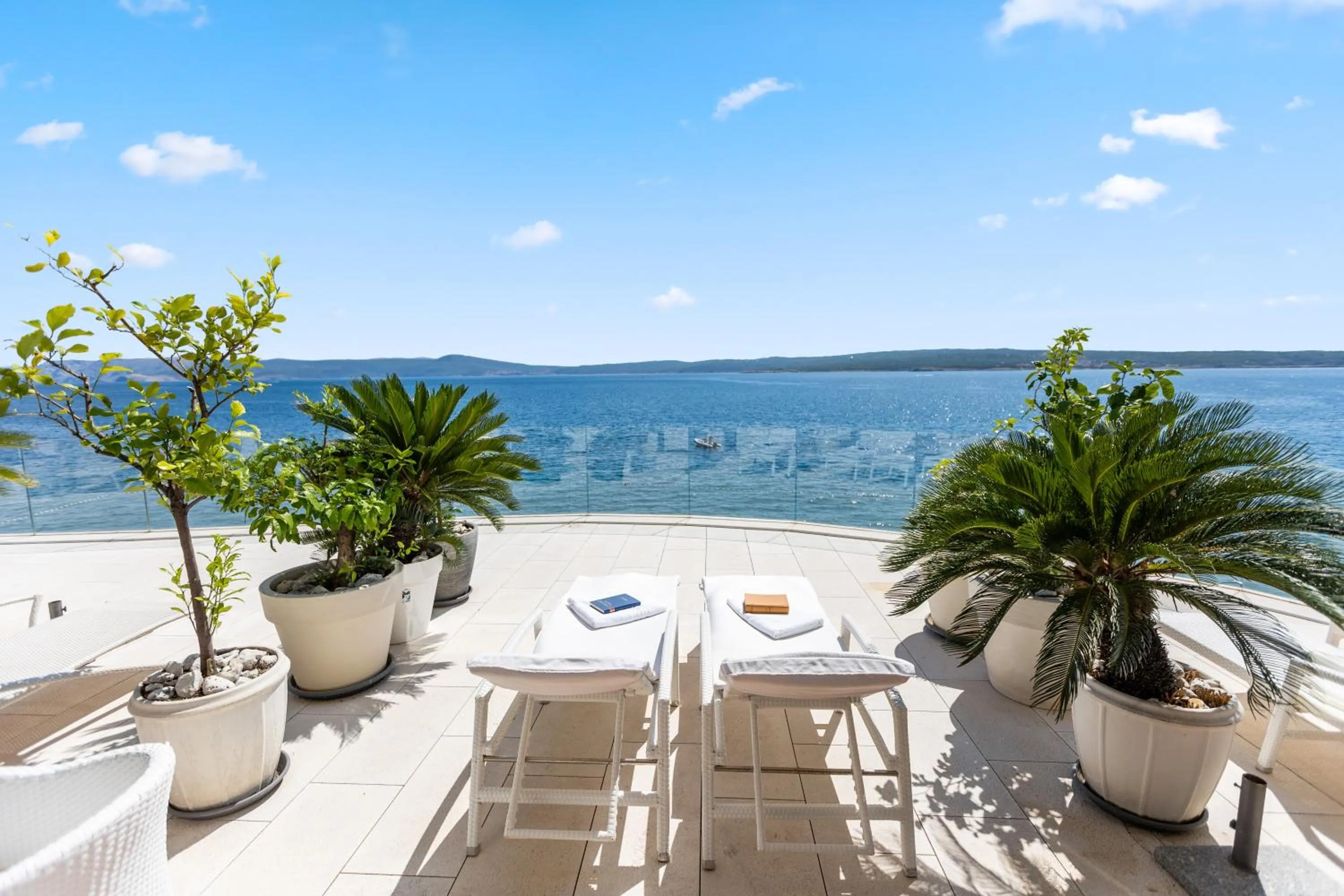 Day in Luxury Hotel Amabilis