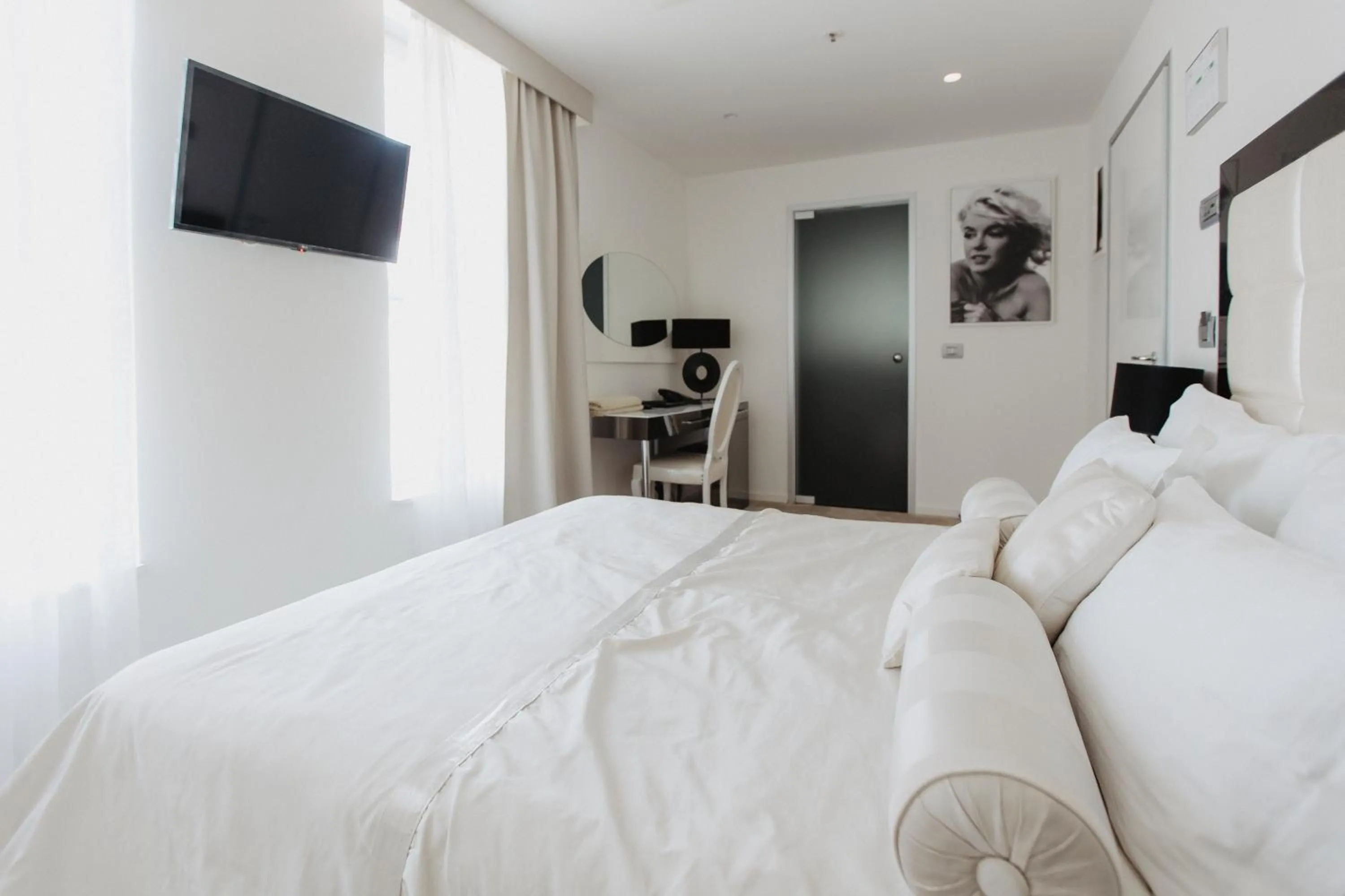 Bed in Luxury Hotel Amabilis