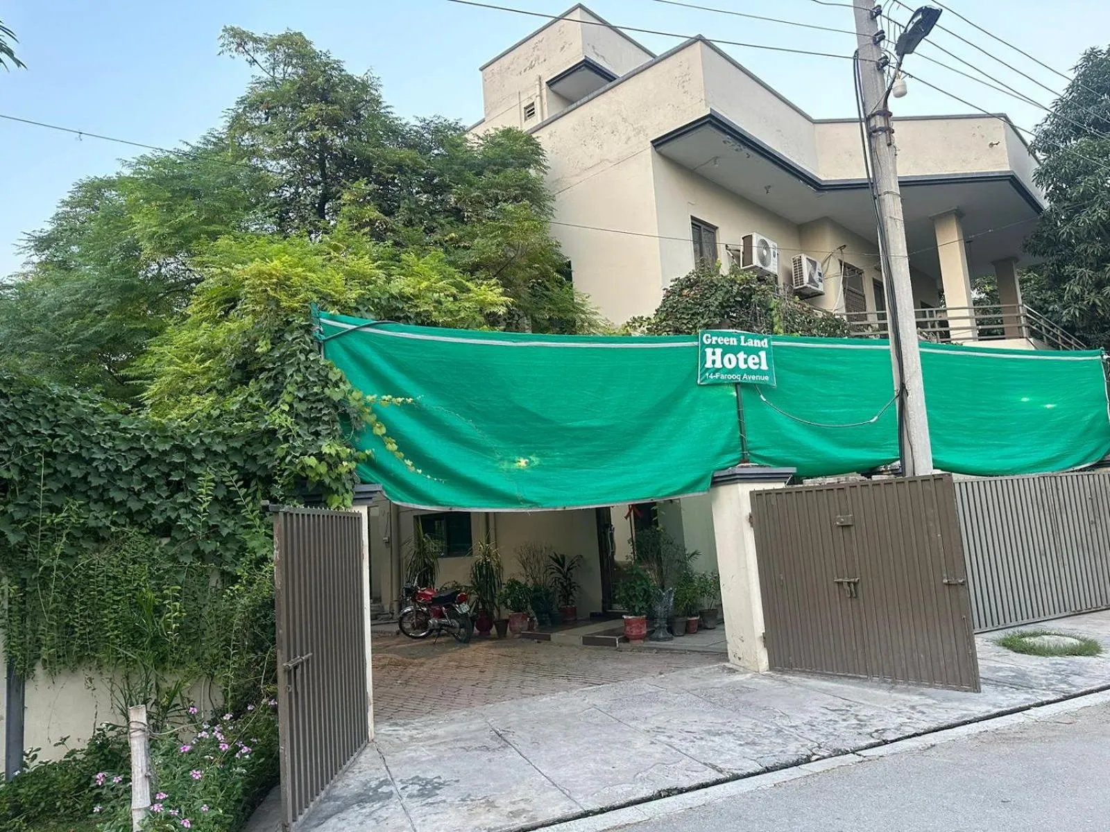 Property building in Green Land Hotel Lahore
