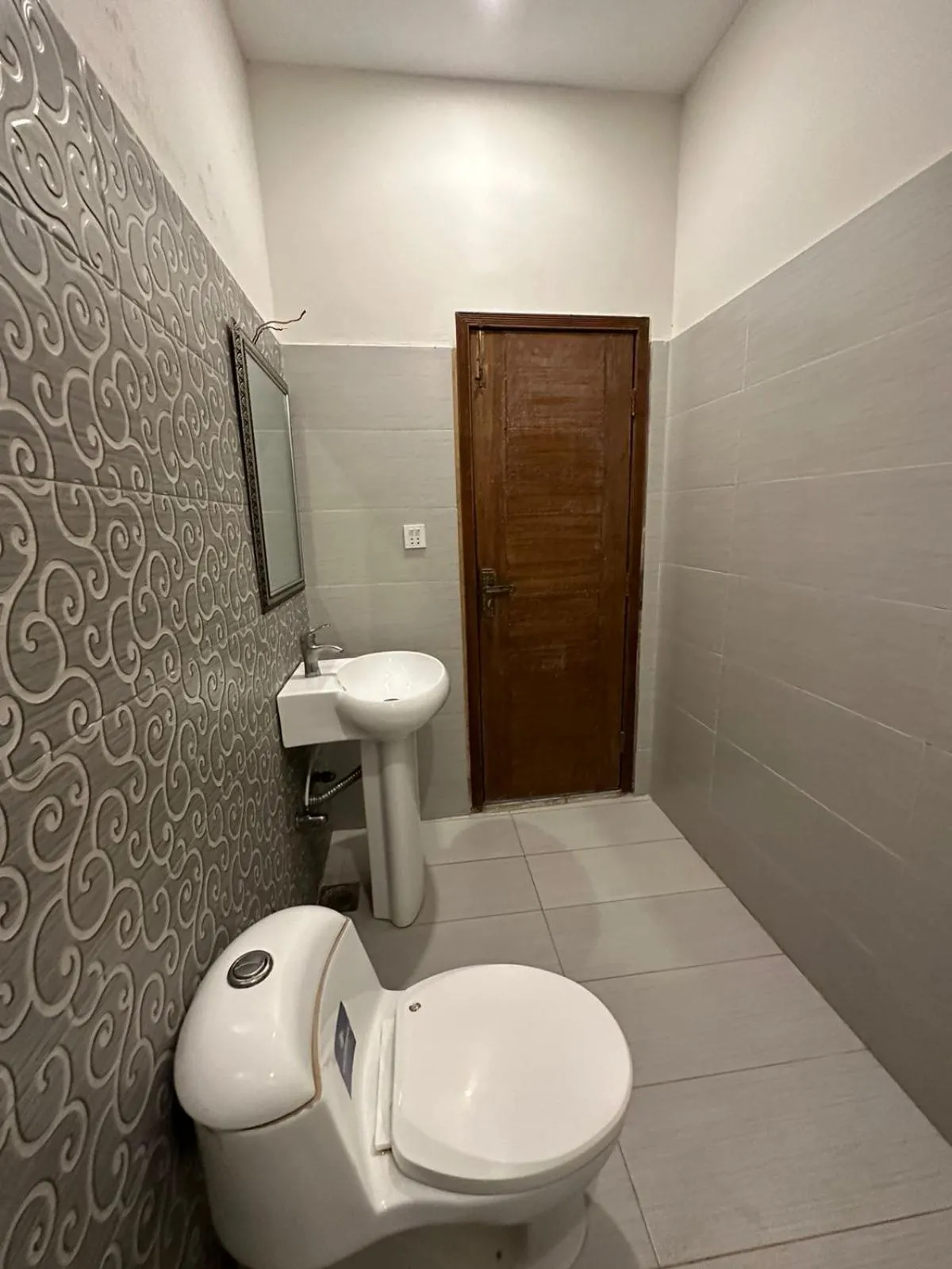 Bathroom in Green Land Hotel Lahore