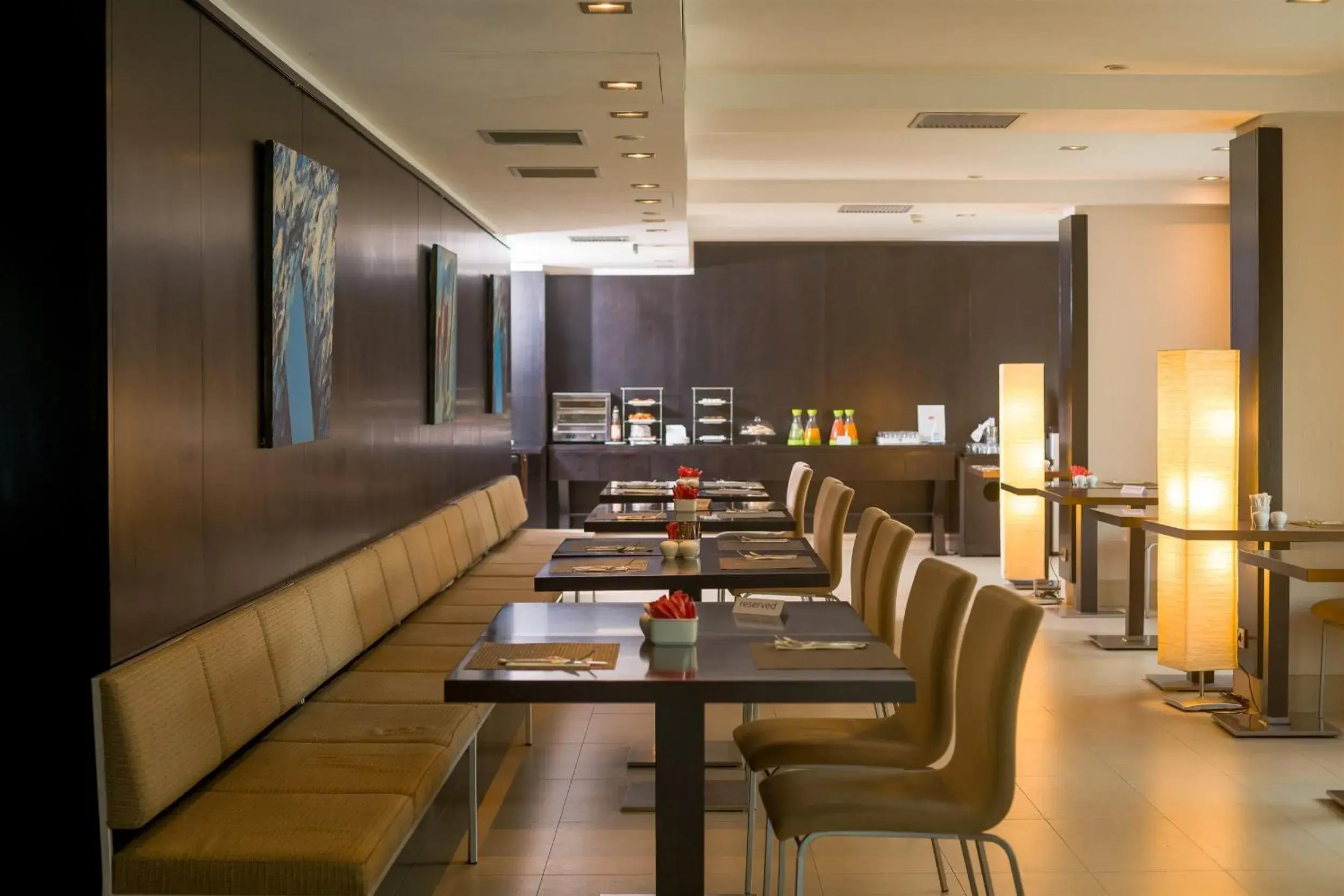 Restaurant/places to eat in Hotel CH Bucharest Restaurant/places to eat in Hotel CH Bucharest