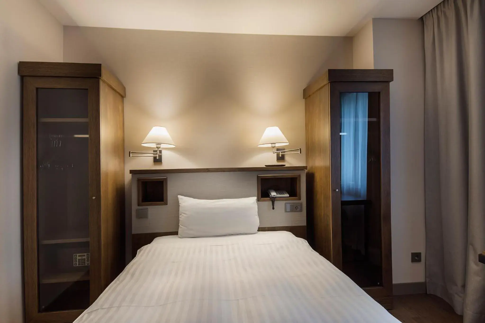 Bed in Hotel CH Bucharest Bed in Hotel CH Bucharest