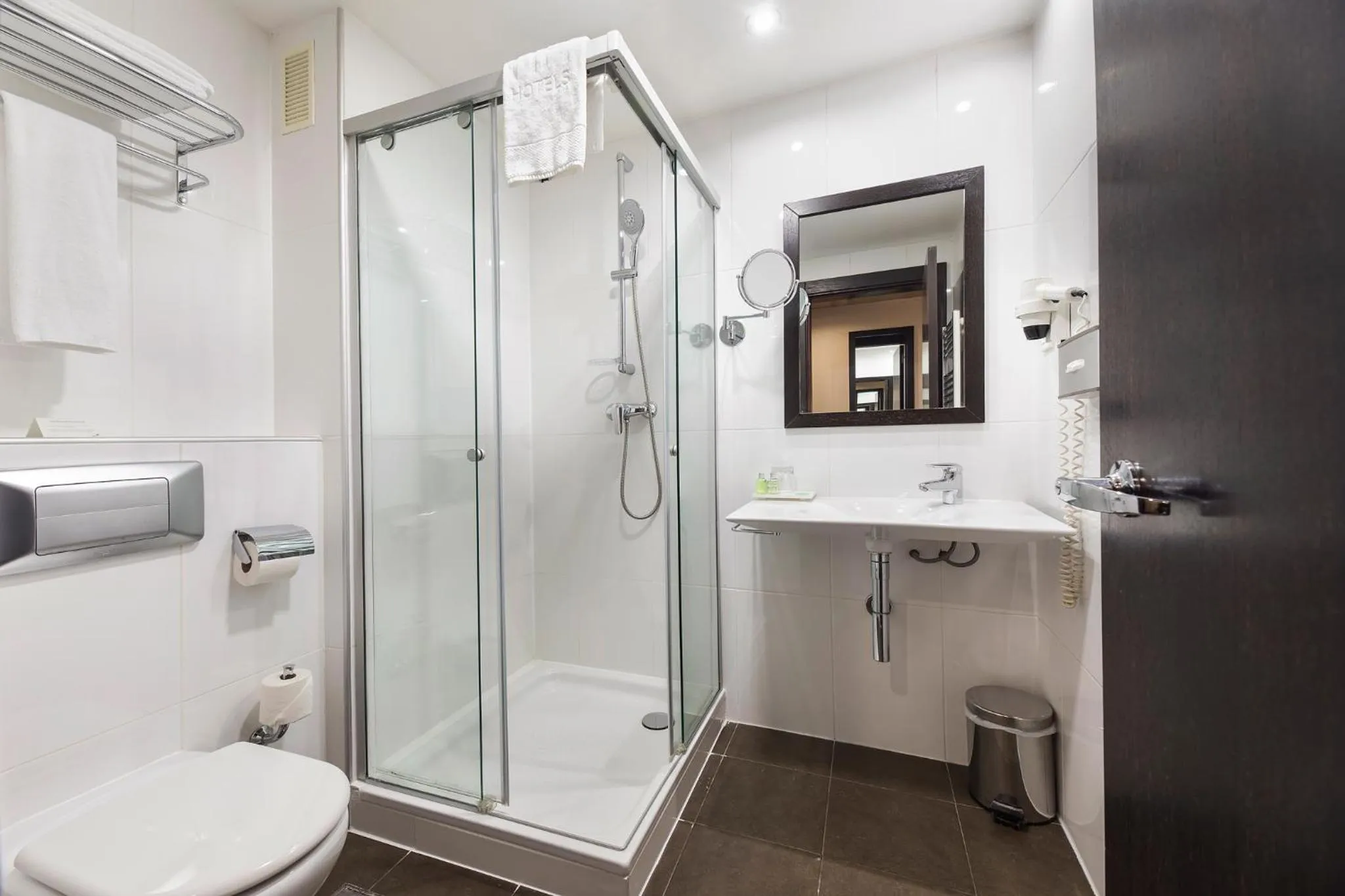 Bathroom in Hotel CH Bucharest