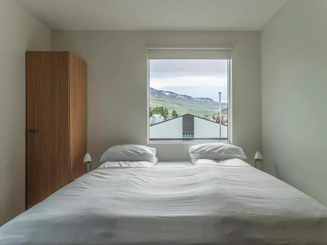 Photo of the whole room, Bed in Seydisfjördur Guesthouse