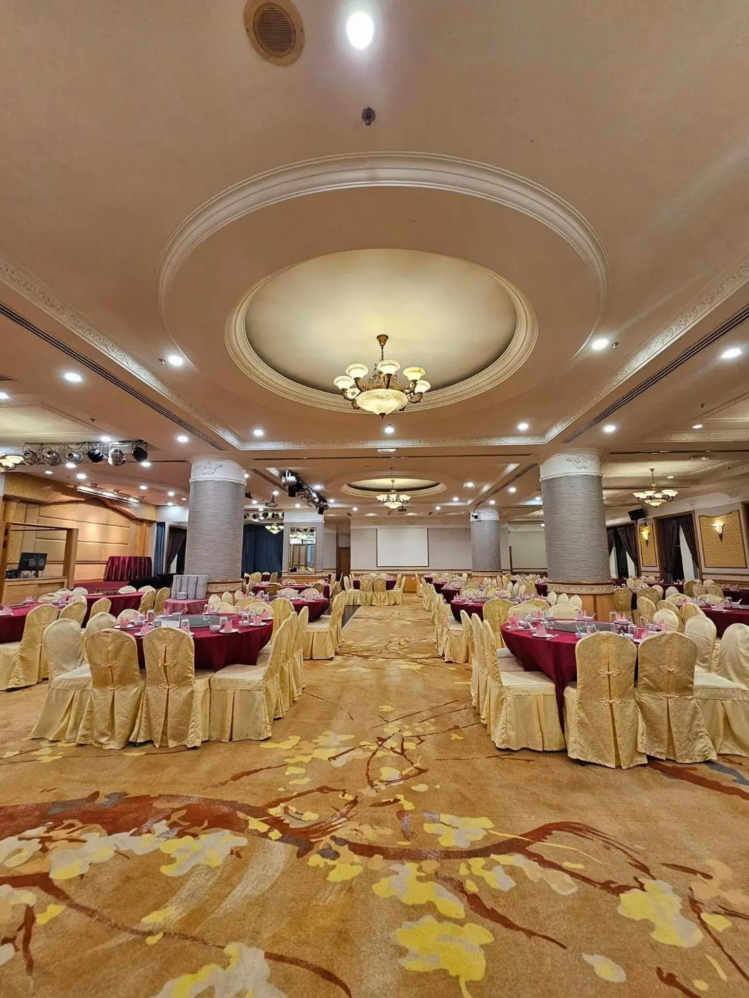 Restaurant/places to eat in The Paramount Hotel Sibu Restaurant/places to eat in The Paramount Hotel Sibu