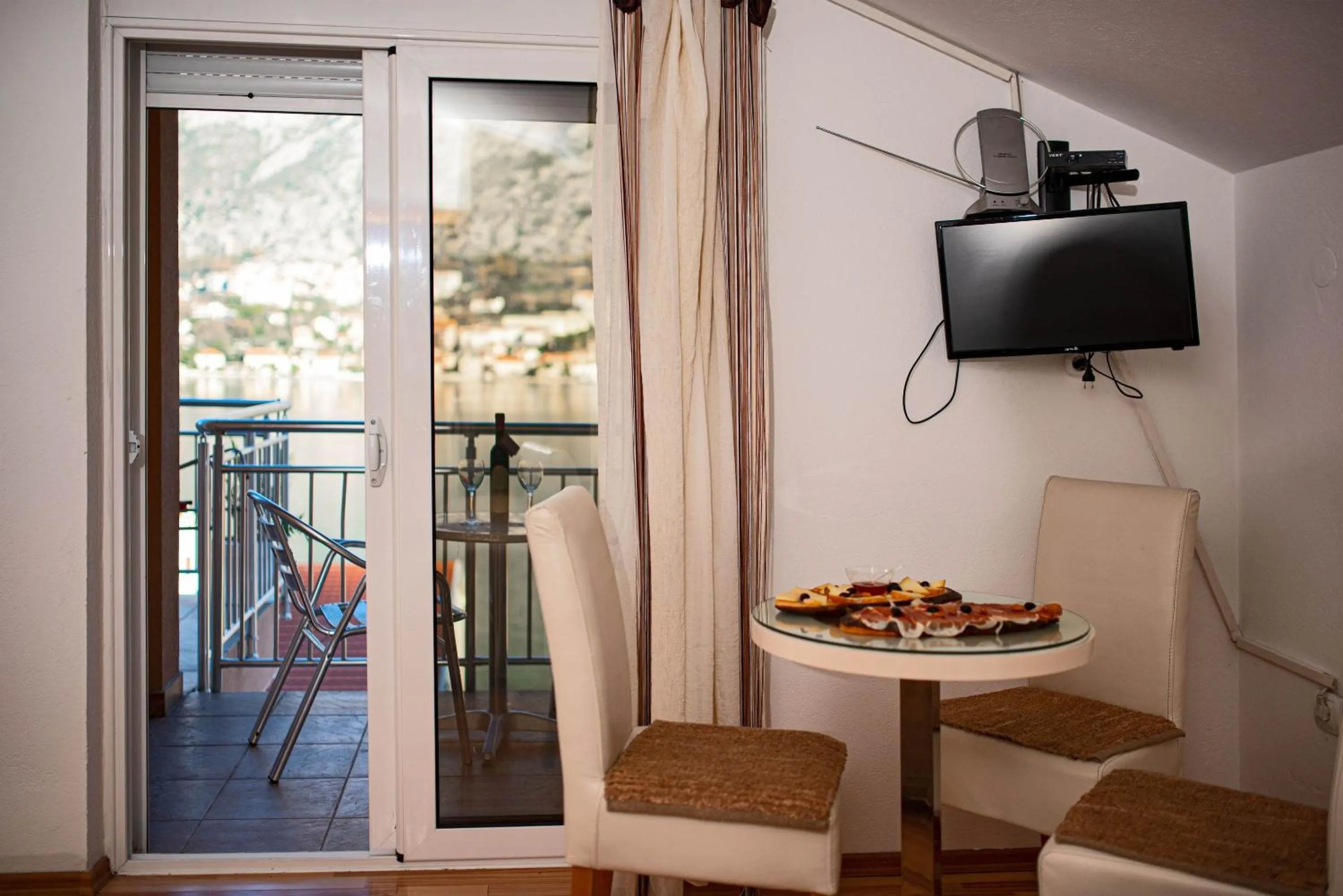 TV and multimedia in Apartments Marković