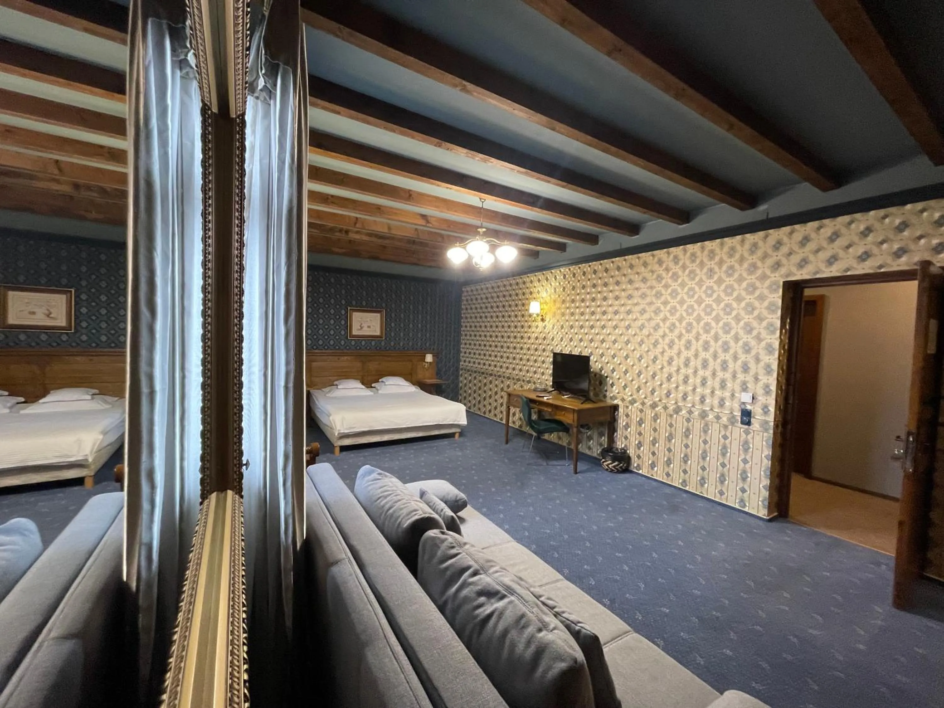 Bed in Topaz Boutique