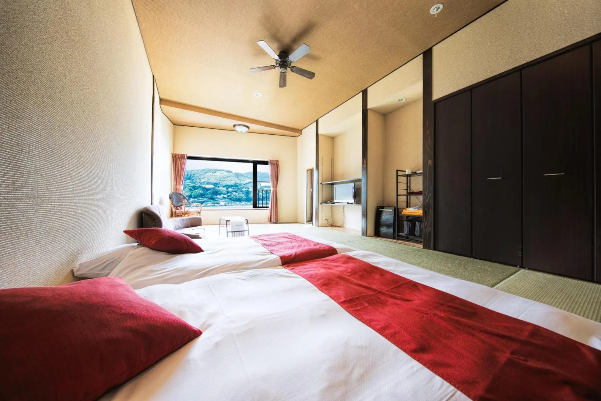 Bed in Inatori Akao Hotel