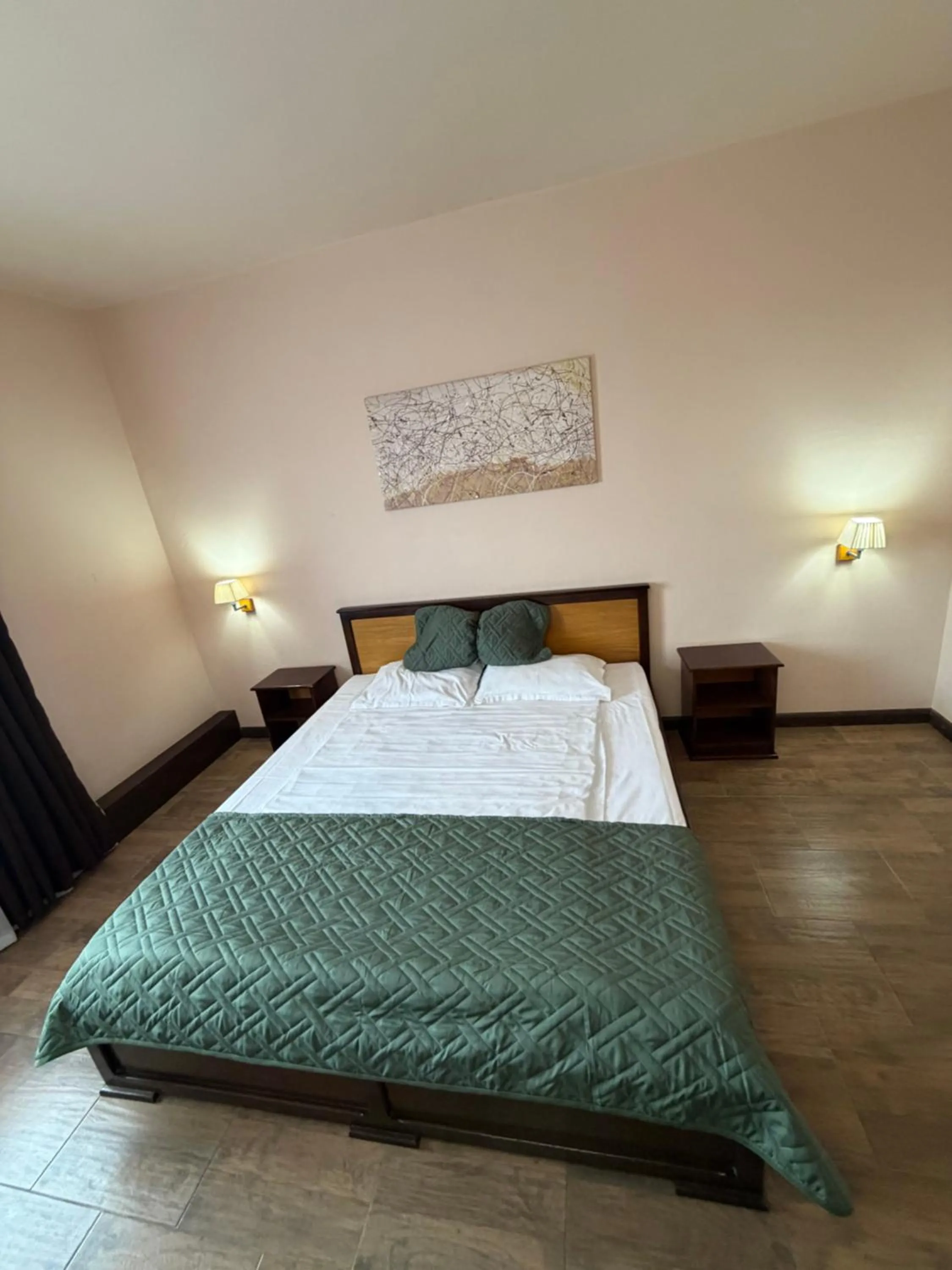 Bed in Hotel Hanul de la Rascruce