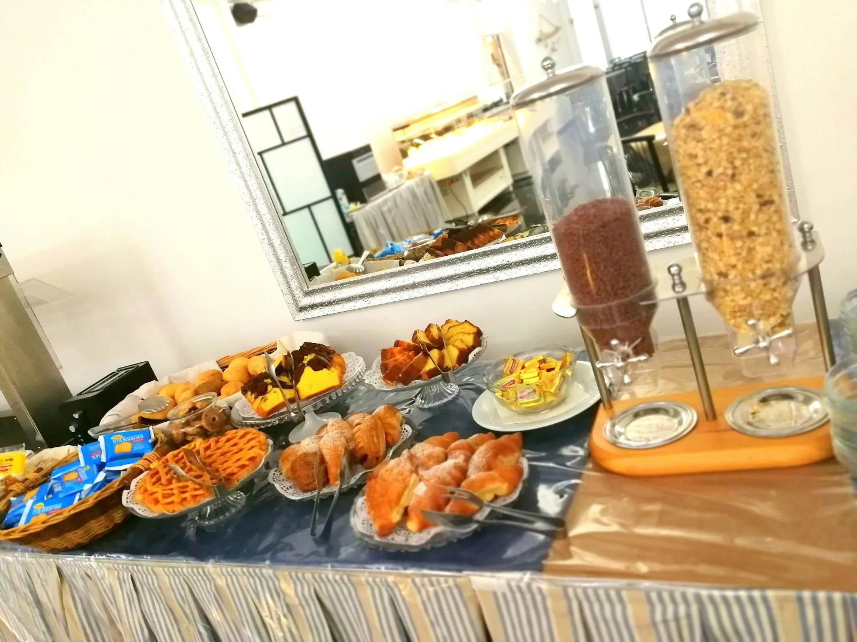 Breakfast in Hotel Atmosfere Beach