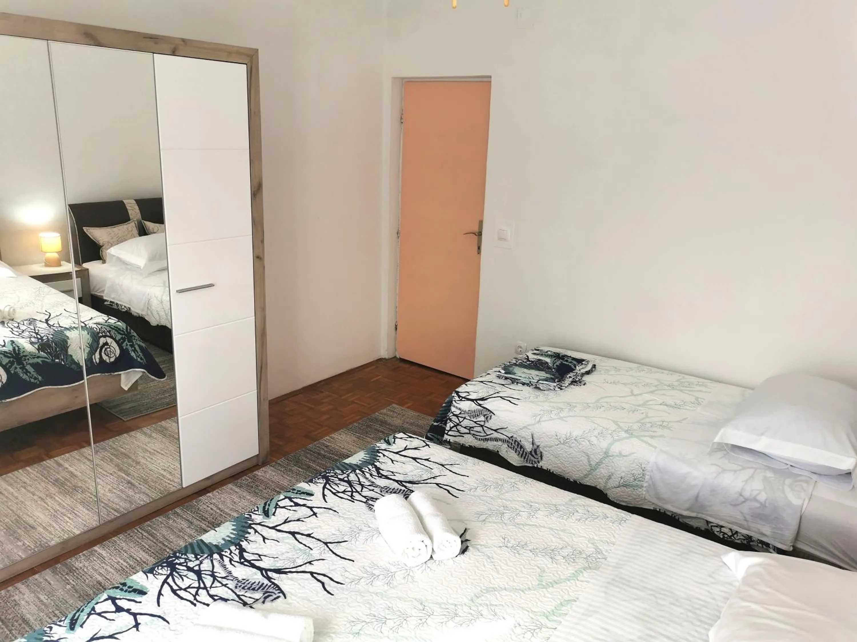 Bed in Apartments Biočić