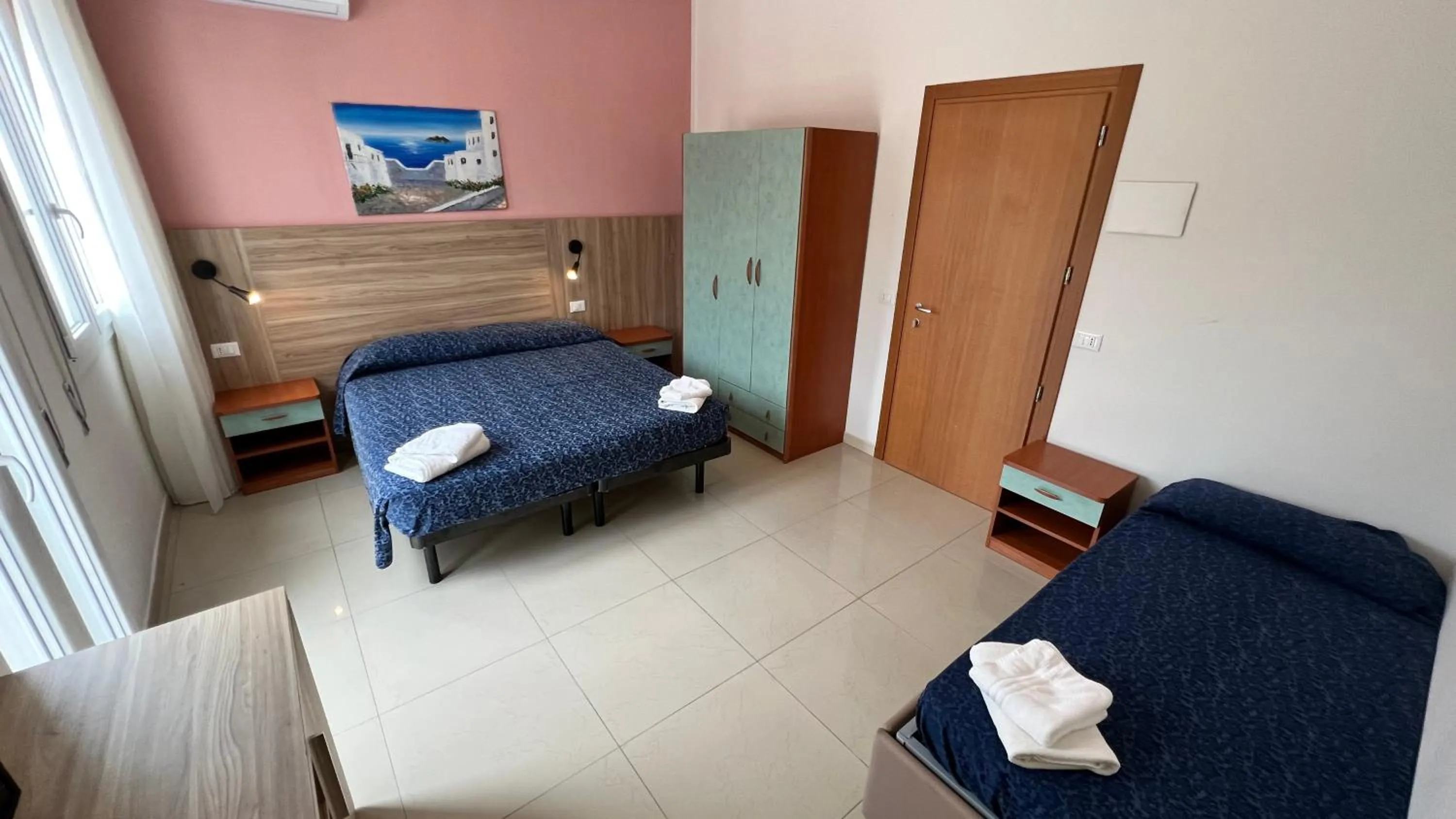 Photo of the whole room in Club Vacanze In