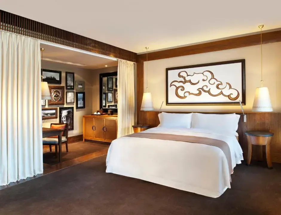 Classic Deluxe King in The St. Regis Lhasa Resort Classic Deluxe King in The St. Regis Lhasa Resort