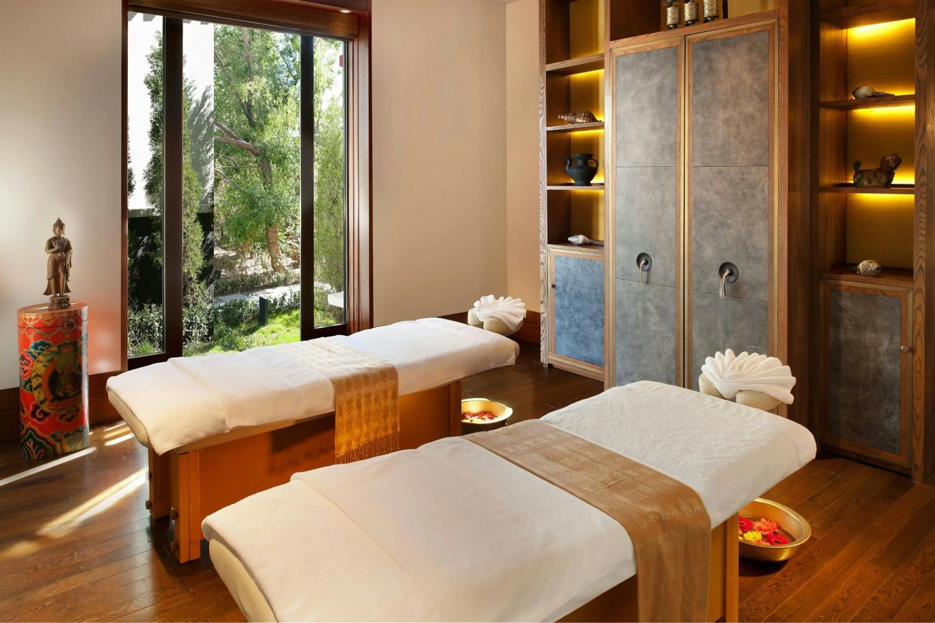Spa and wellness centre/facilities in The St. Regis Lhasa Resort