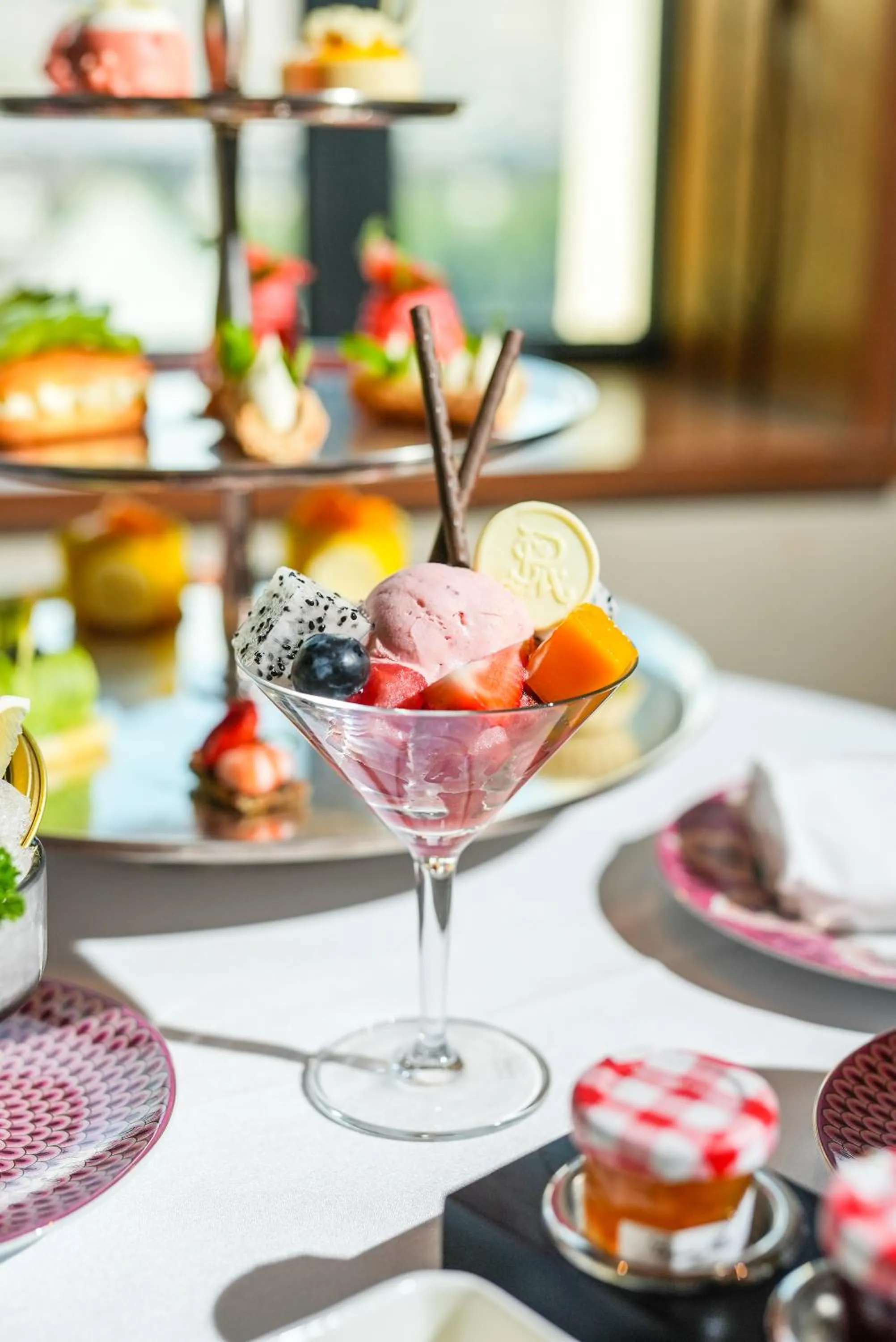 Lounge or bar in The St. Regis Lhasa Resort