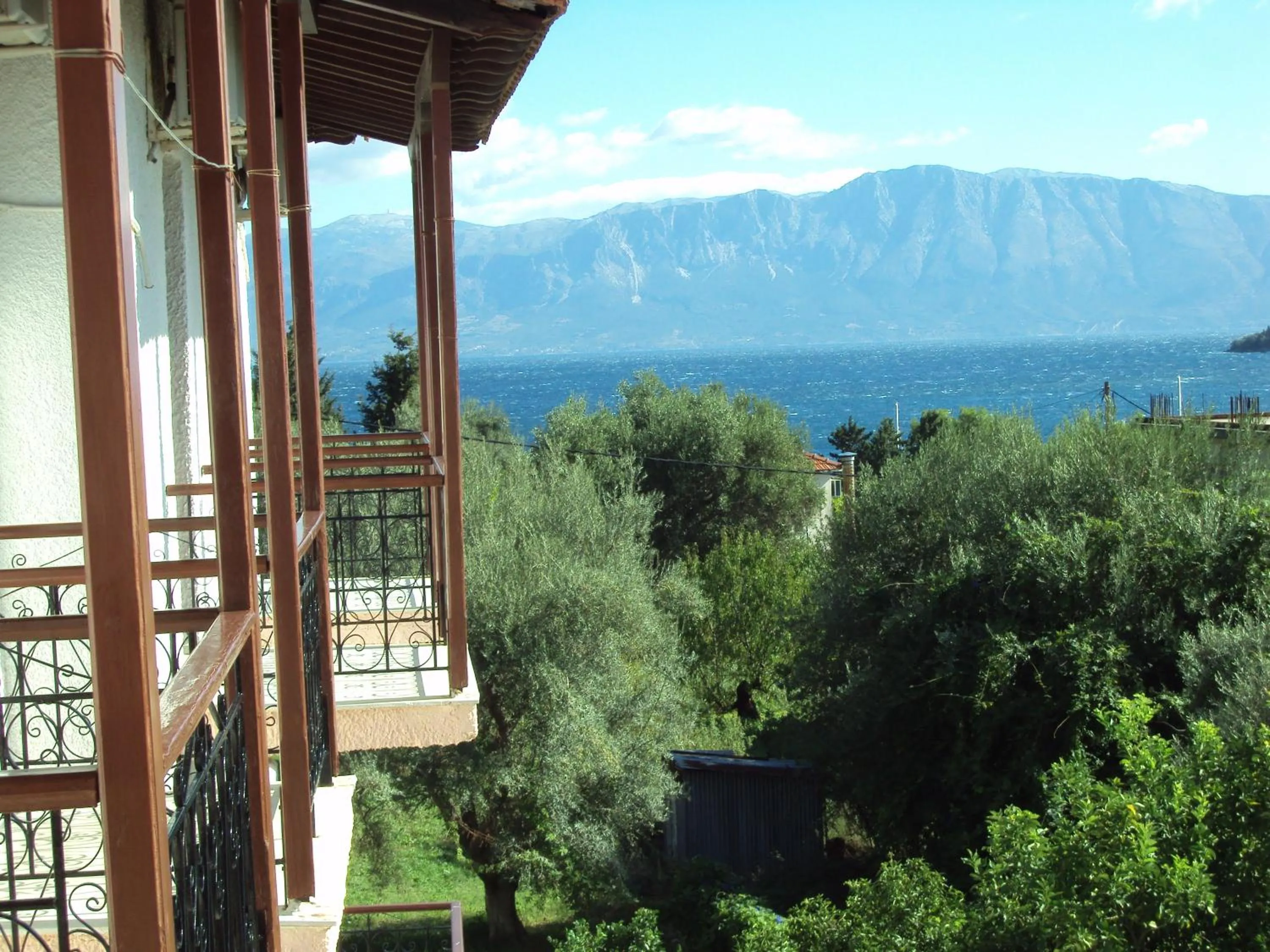 Mountain view in Hotel Nostos