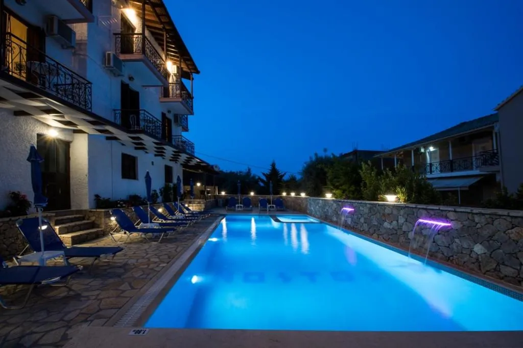 Swimming pool in Hotel Nostos
