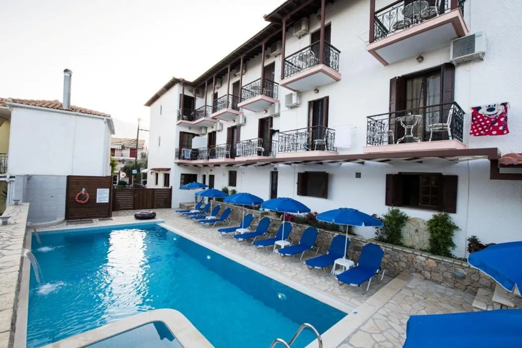 Swimming pool in Hotel Nostos