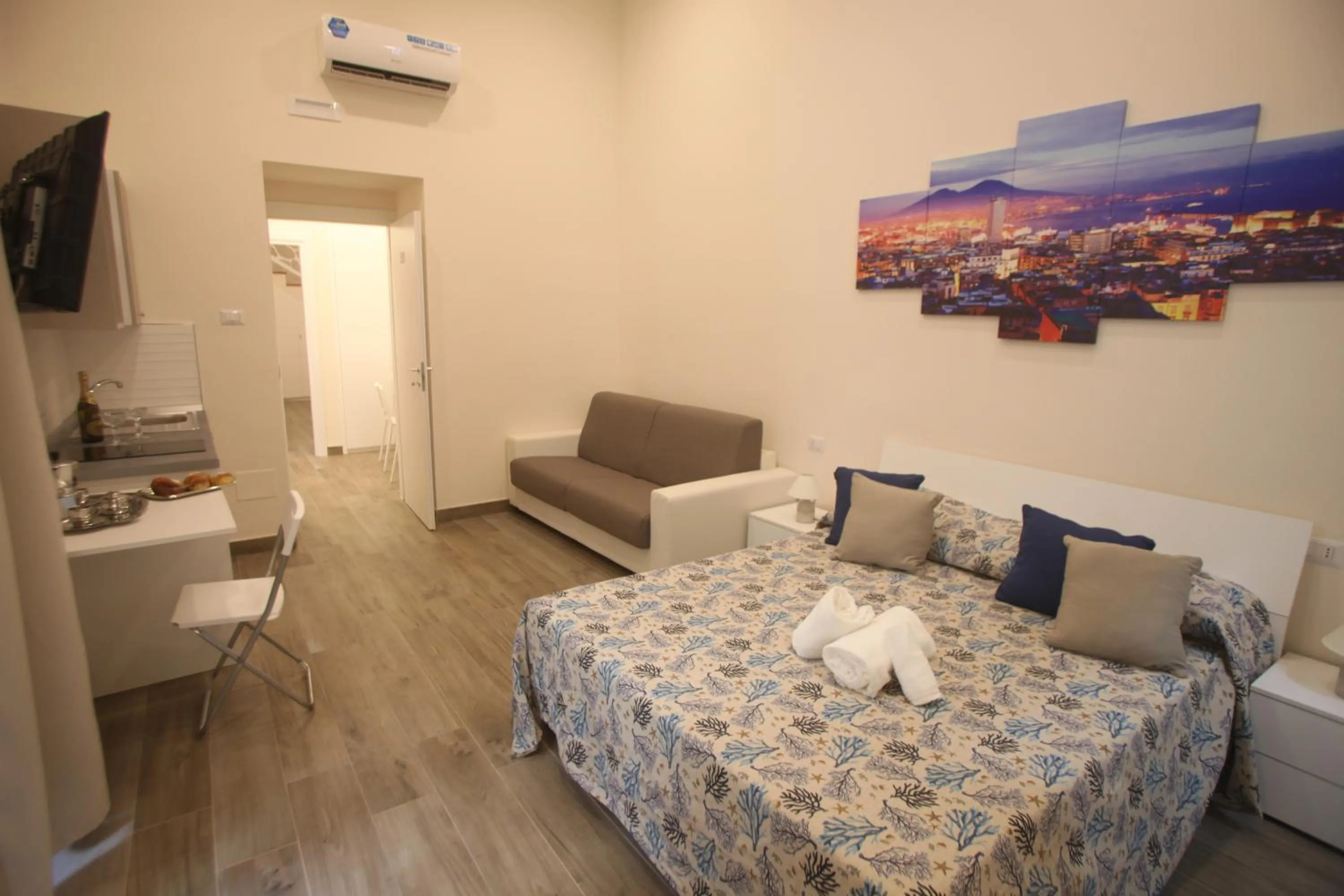 Bed in Garibaldi Station 2punto0