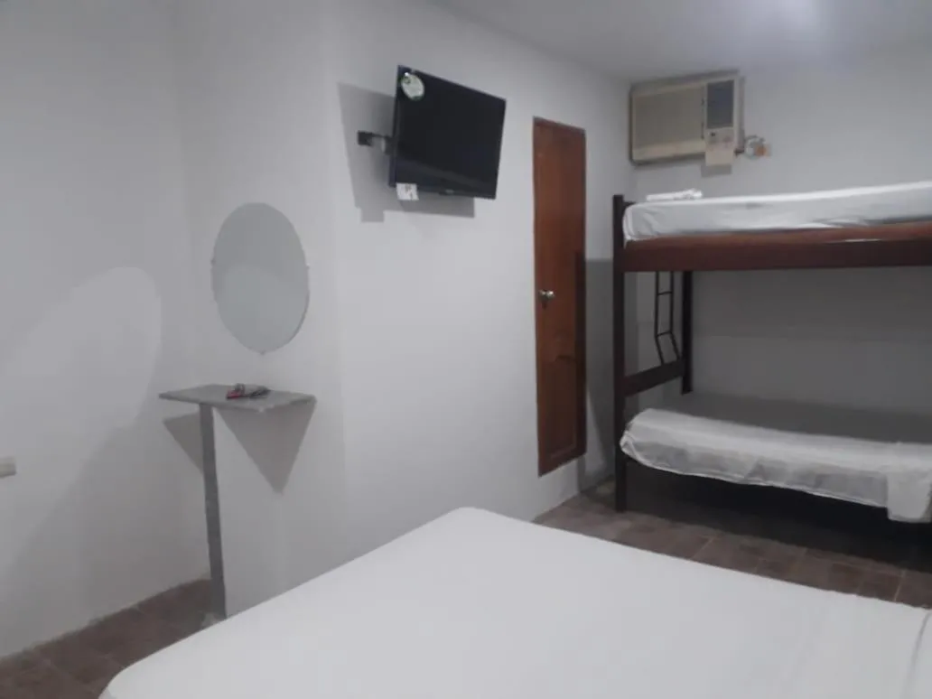 Family Room with Street View in Hotel Rumbo al Sol