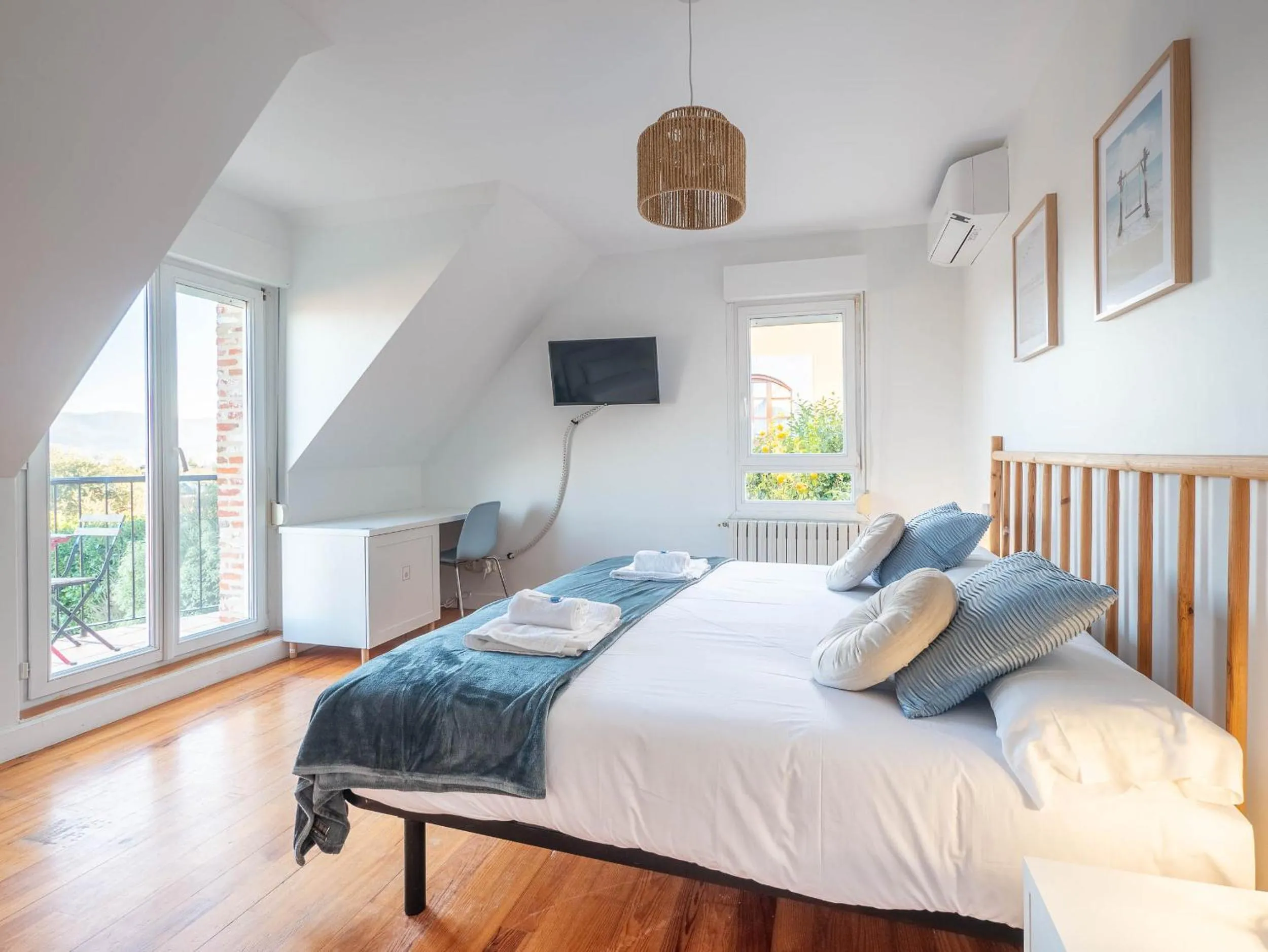 TV and multimedia in Villa Bista Eder - Hotel Boutique para grupos